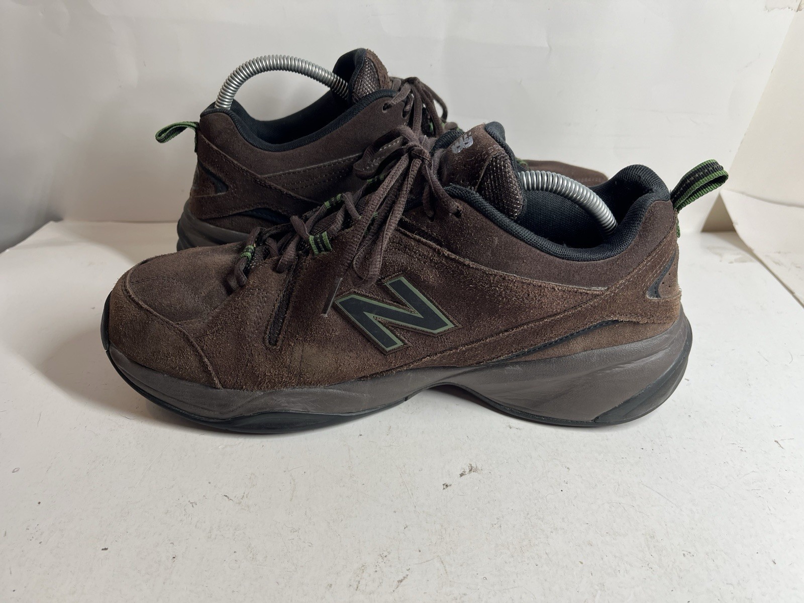 New Balance 608v4 Shoes Mens 13 4E Brown Walking Comfort Sneakers MX608v4O Wide