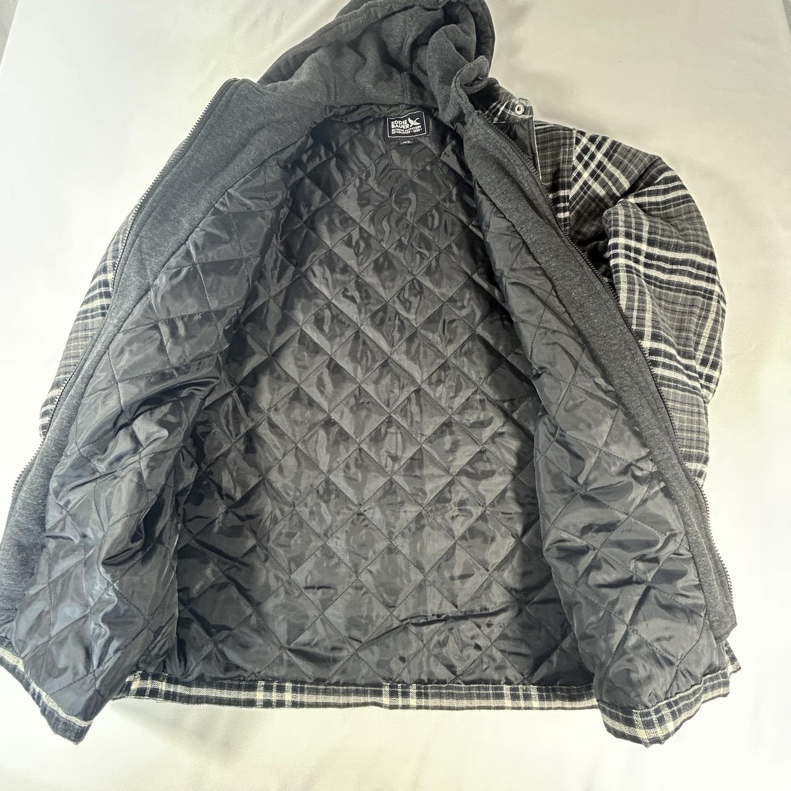 Eddie Bauer Jacket Mens Medium Gray Plaid Quilted Hooded Flannel Lined Coat