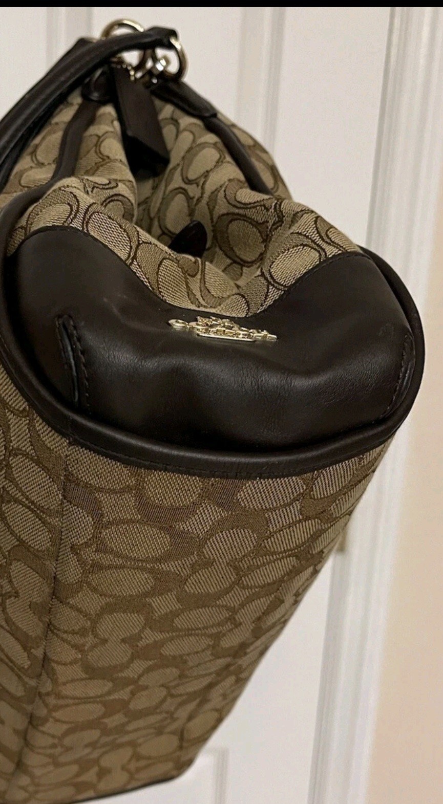 COACH MADISON PHOEBE OUTLINE BROWNS SIGNATURE & LEATHER SHOULDER BAG $299. EUC