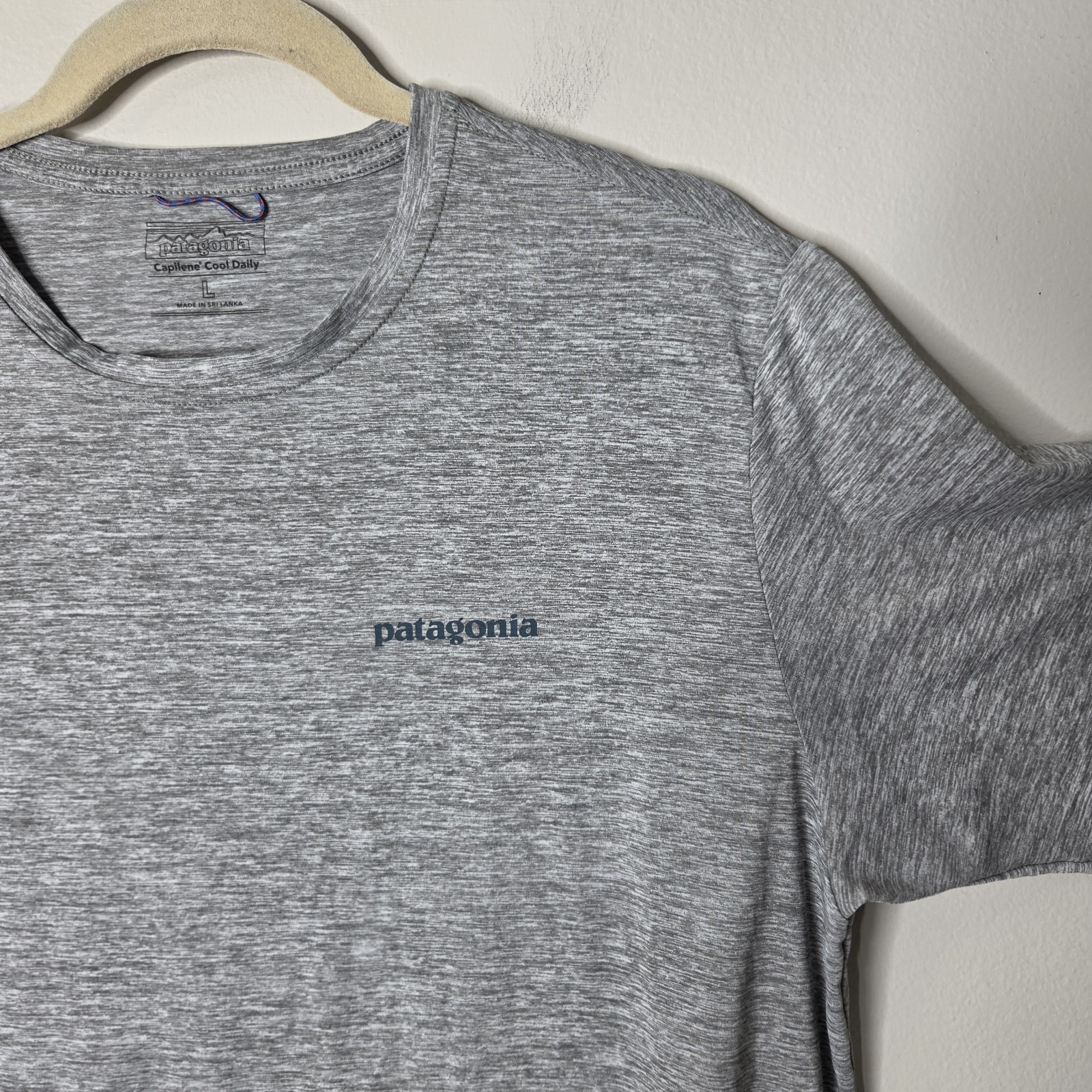 Patagonia L Capilene Cool Daily Short Sleeve Active Tee