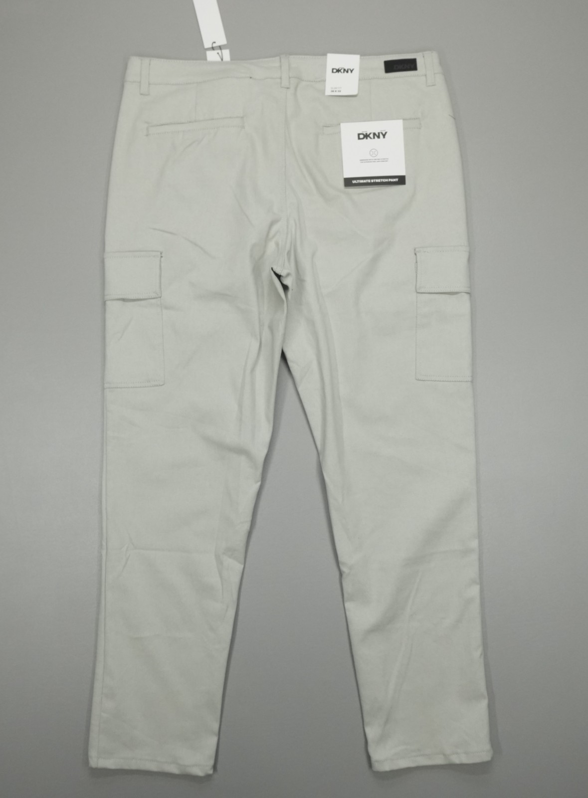 DKNY Ultimate Stretch Cargo Pants Slim Fit Men’s Size 38×32 Rock Salt