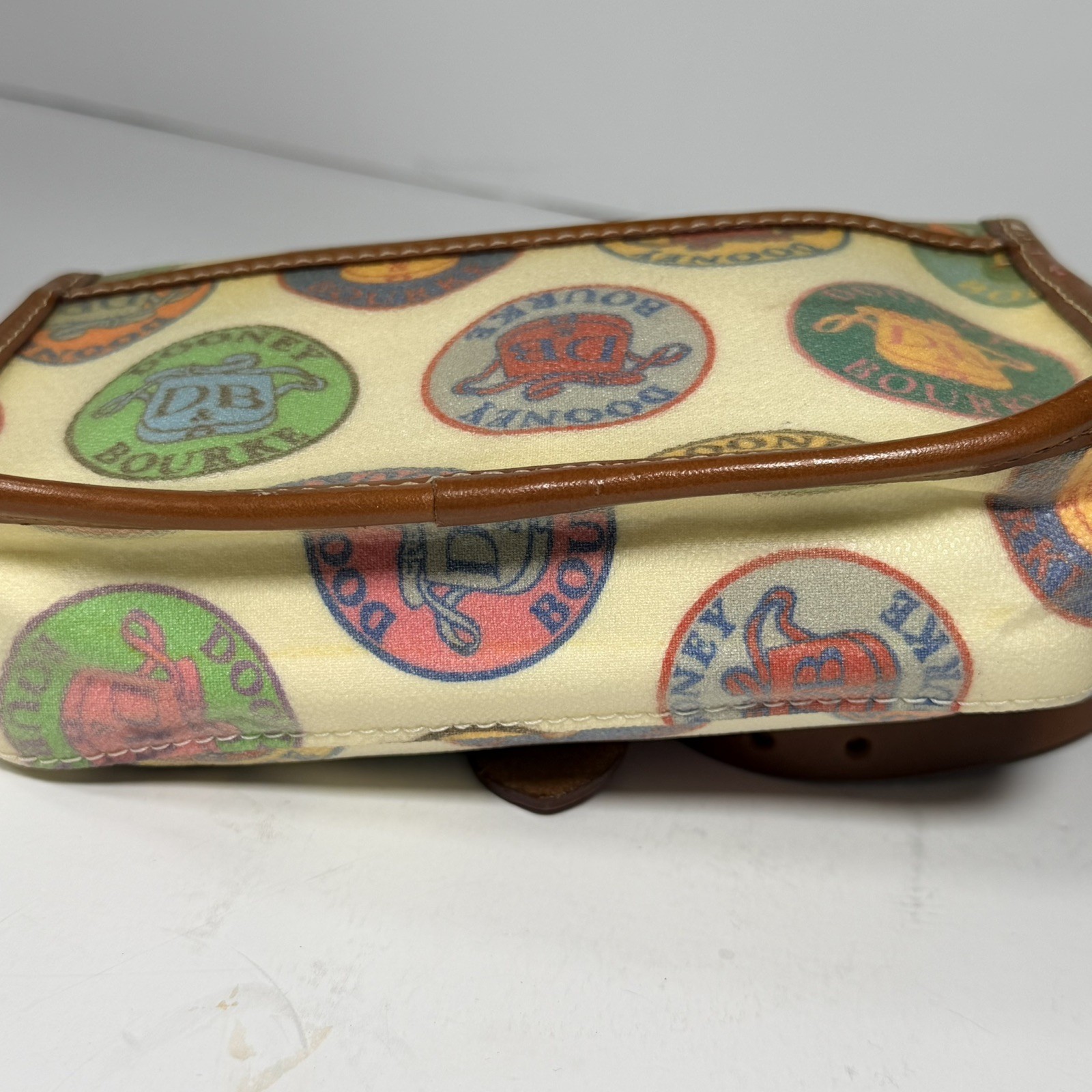 Vintage Dooney & Bourke Multicolor Crest Logo Pochette Shoulder Bag Y2K Leather