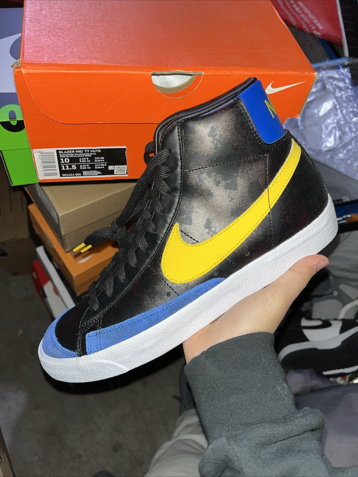 Mens Size 10 Nike Blazer Mid ’77 VNTG Peace, Love & Basketball DC1414 001