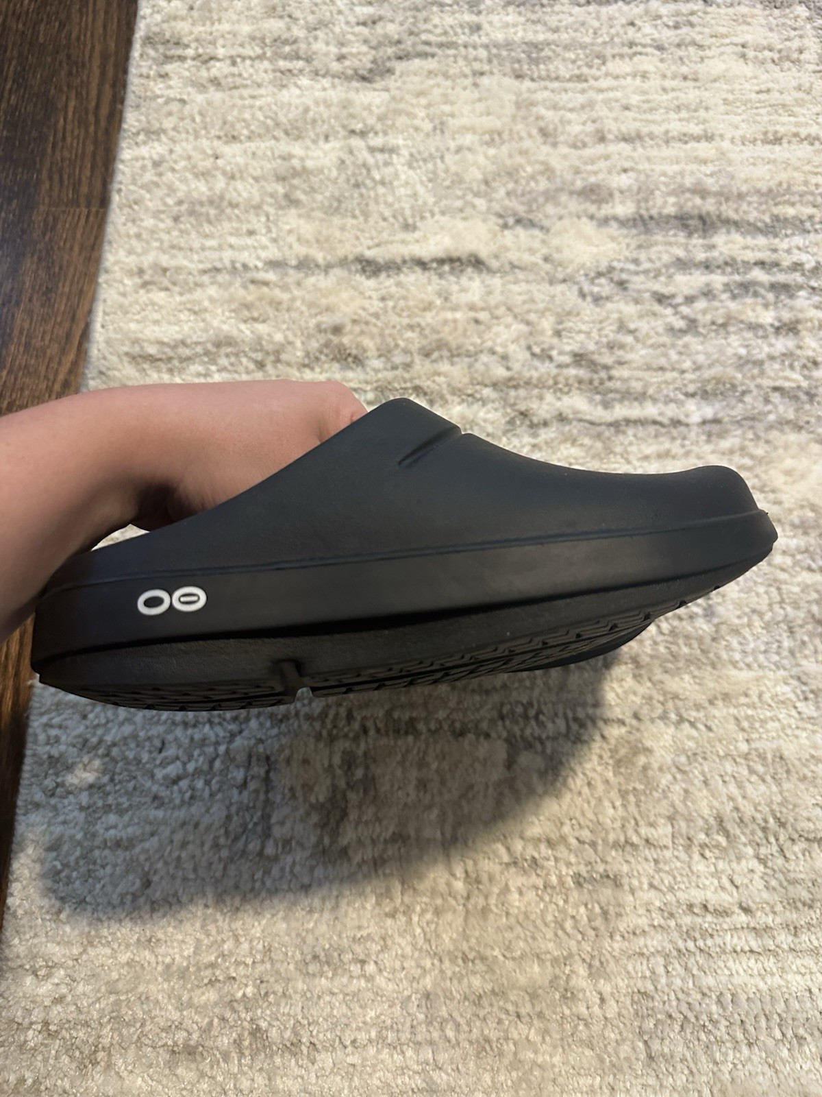 Oofos OOcloog Black Casual Slip On Recovery Unisex Clogs Shoes Size W7 & M5