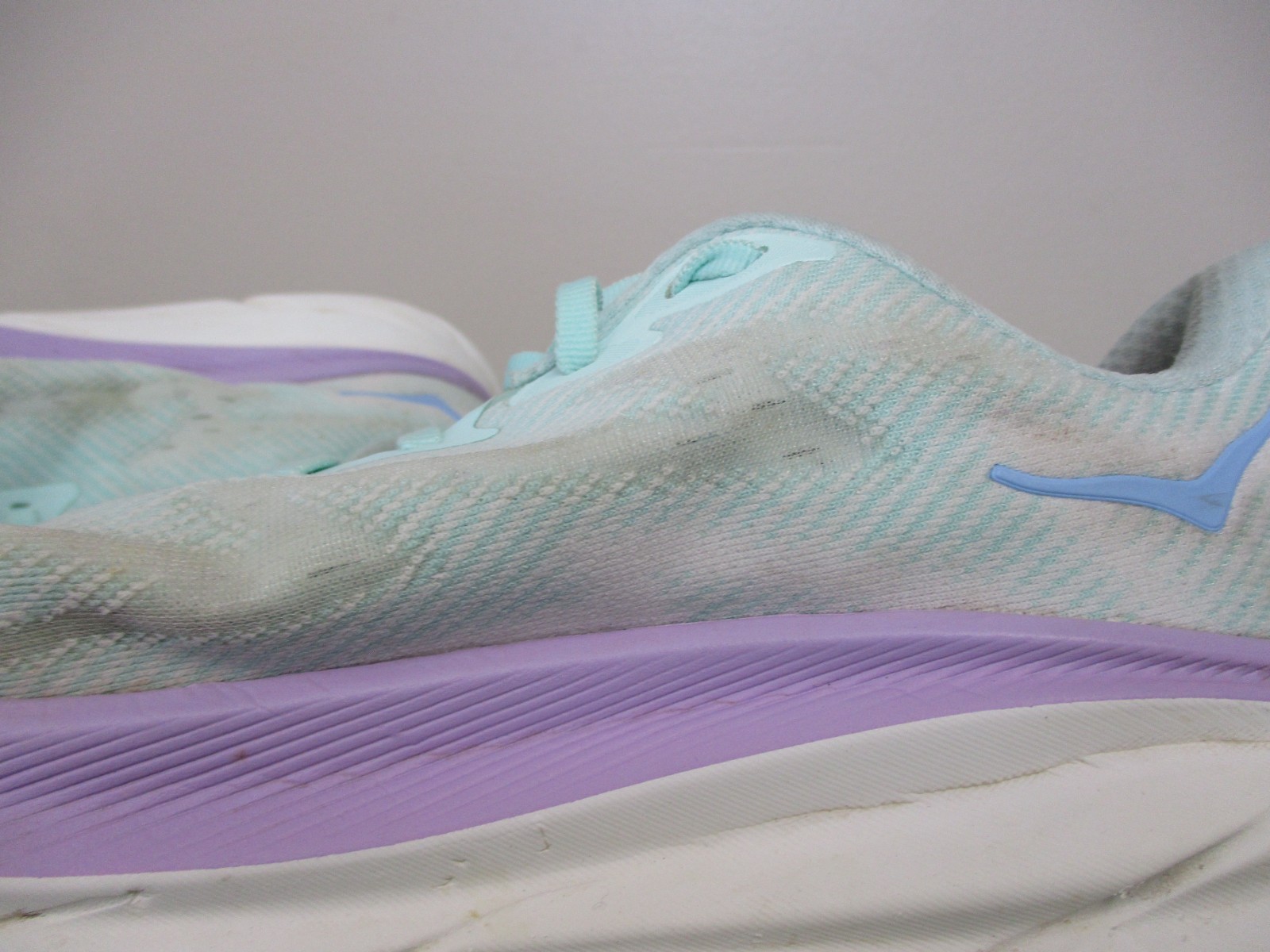 Hoka Clifton 9 Shoes Womens 9.5 Green Purple White Track Road Running Cushion *