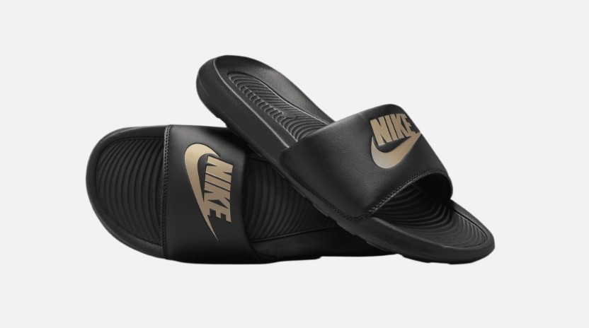 Size 17 Nike Victori One Men’s Slides (Black/Black/Metallic Gold)