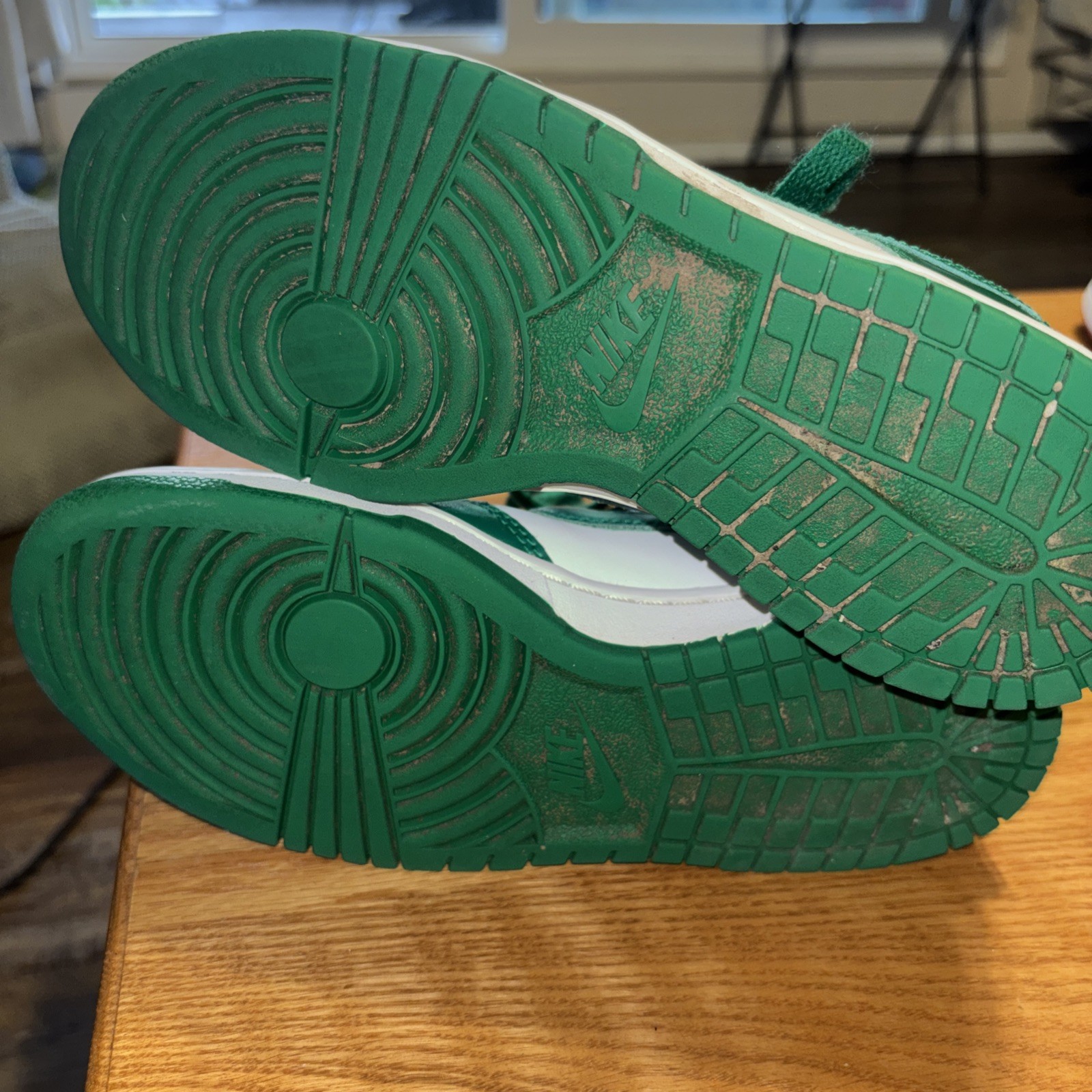 Nike Dunk Low Size 4Y White Malachite Green Fb9109-114 Shoes Sneakers