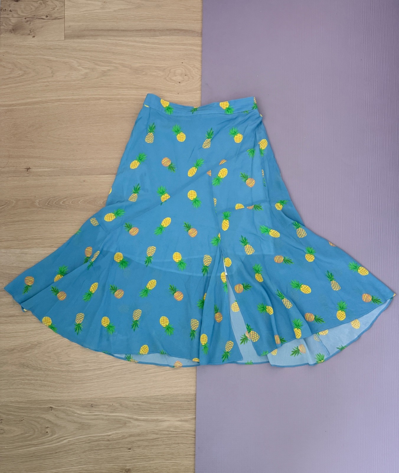 NWT 100% silk Pineapple Print Skirt Fit & Flare Teal Yellow Tropical SZ S