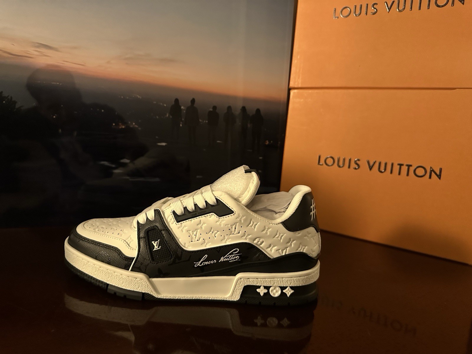Louis Vuitton White/Black Low-Top Lace-Up Athletic Sneakers Monogram Logo New