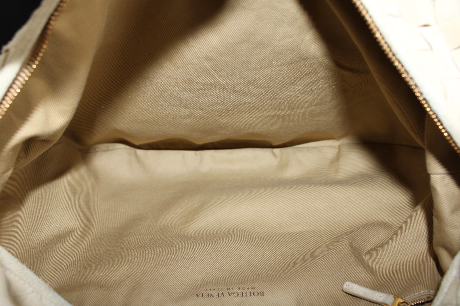 BOTTEGA VENETA Sand Beige Intrecciato Suede Medium JODIE Hobo Shoulder Bag