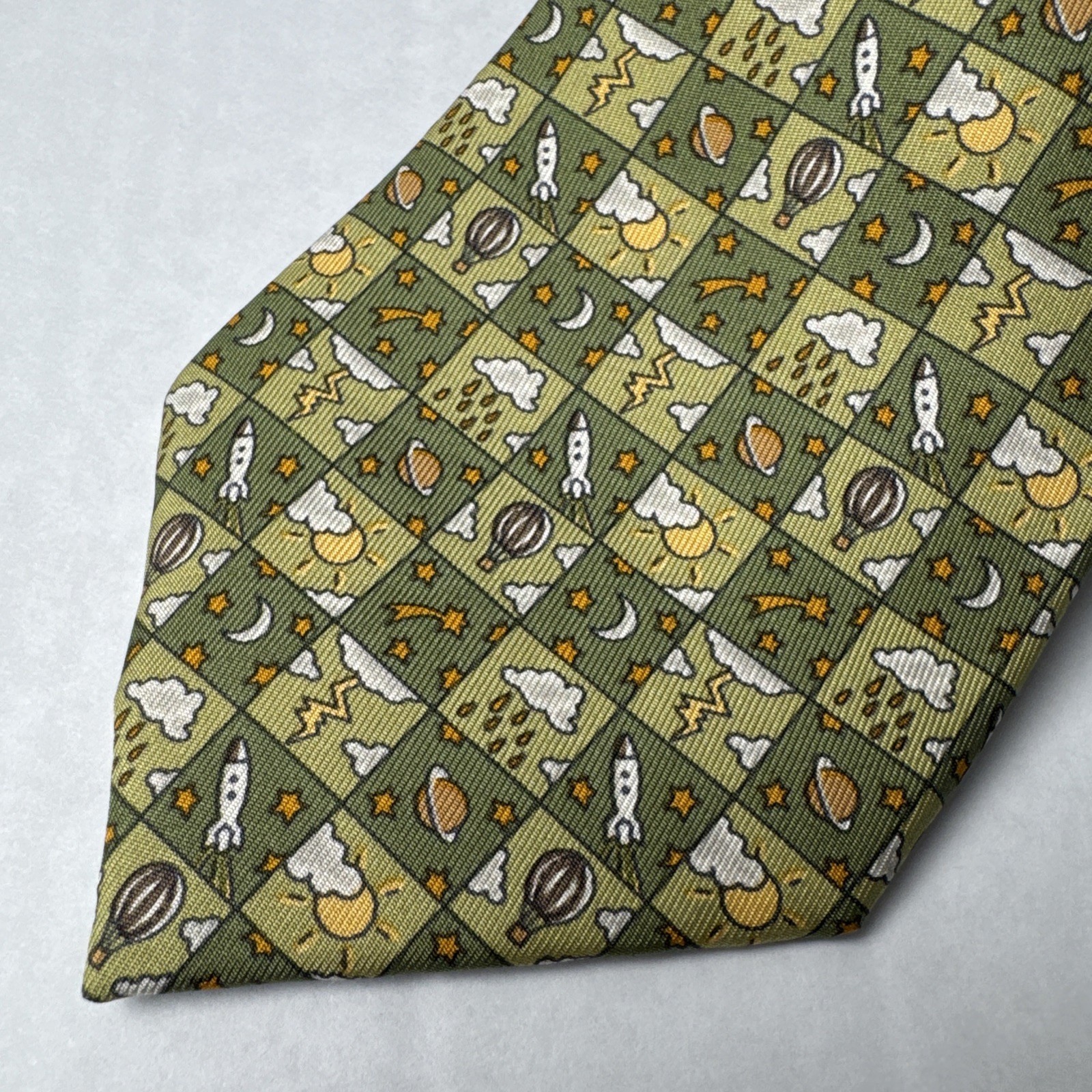VTG Hermes Silk Tie Green Space Rockets Hot Air Balloons Novelty Print 7803 Mens
