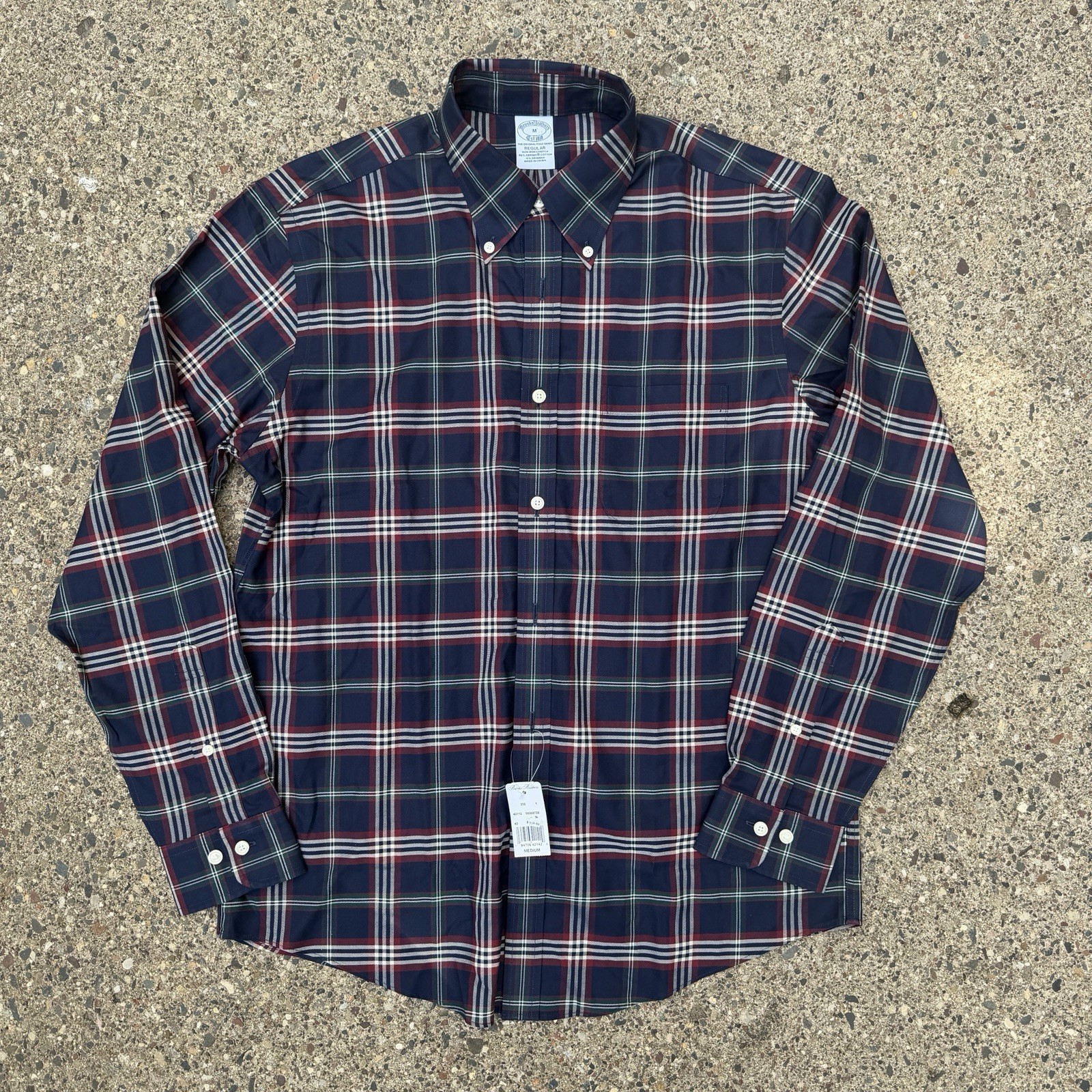 Brooks Brothers Men’s M Regular Fit Plaid Button-Down Non-Iron Stretch Shirt