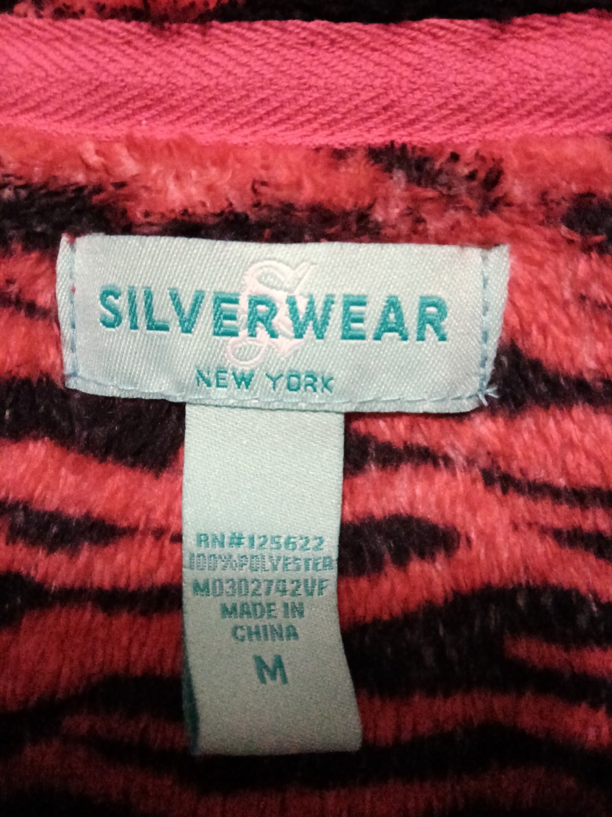 Silverwear New York Women’s Red/Black Animal Print Full Zip Collared Jacket M