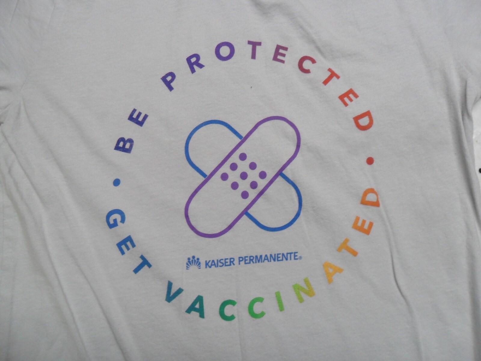 XS Kaiser Permanente Be Protected Get Vaccinated Shirt