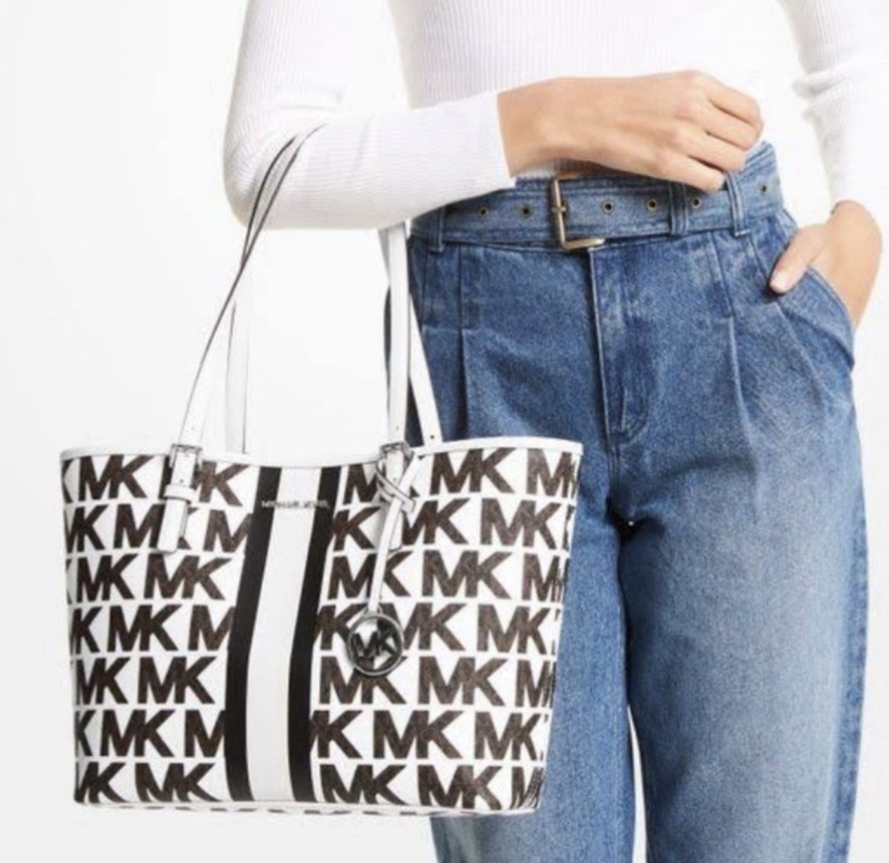 Michael Kors Jet Set MD Carryall Tote and Trifold Wallet – Graphic MK White/Brow