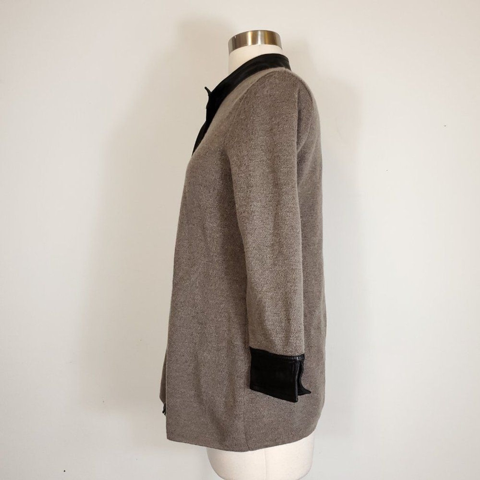 Doncaster 100% Wool Sweater Leather Trim 3/4 sleeve taupe Zipper Cardigan jacket