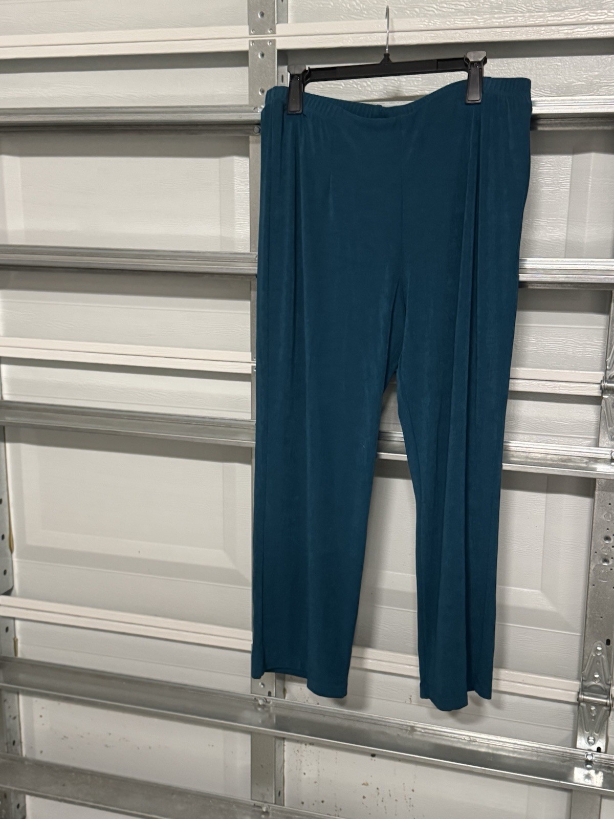 Chico’s Traveler’s Multi Color Abstract Pant Set Size 3p Slinky Knit Inseam 29”