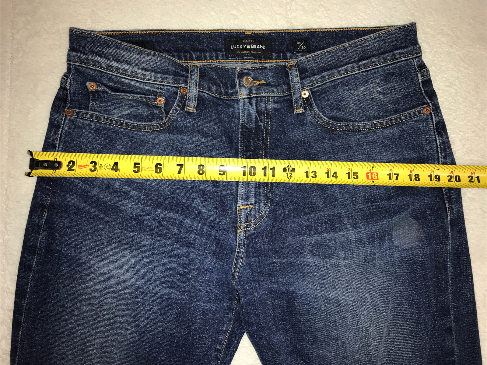 LUCKY BRAND ~ Men’s “121 Slim” Jeans ~ 34×30 (measured) 98% Cotton 2% Elastane