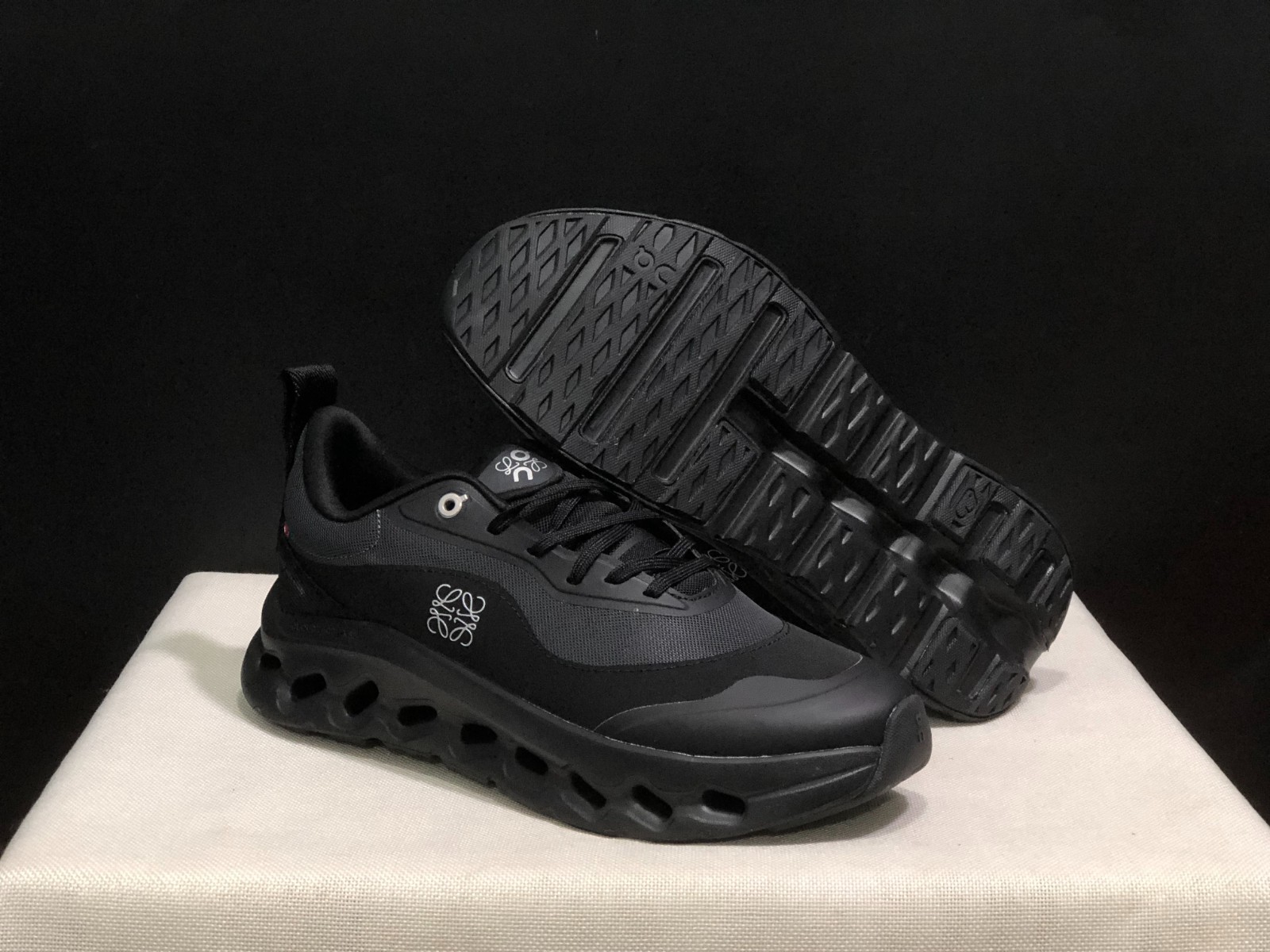 Hot Sale LOEWE x On Cloudtilt 2.0 Black