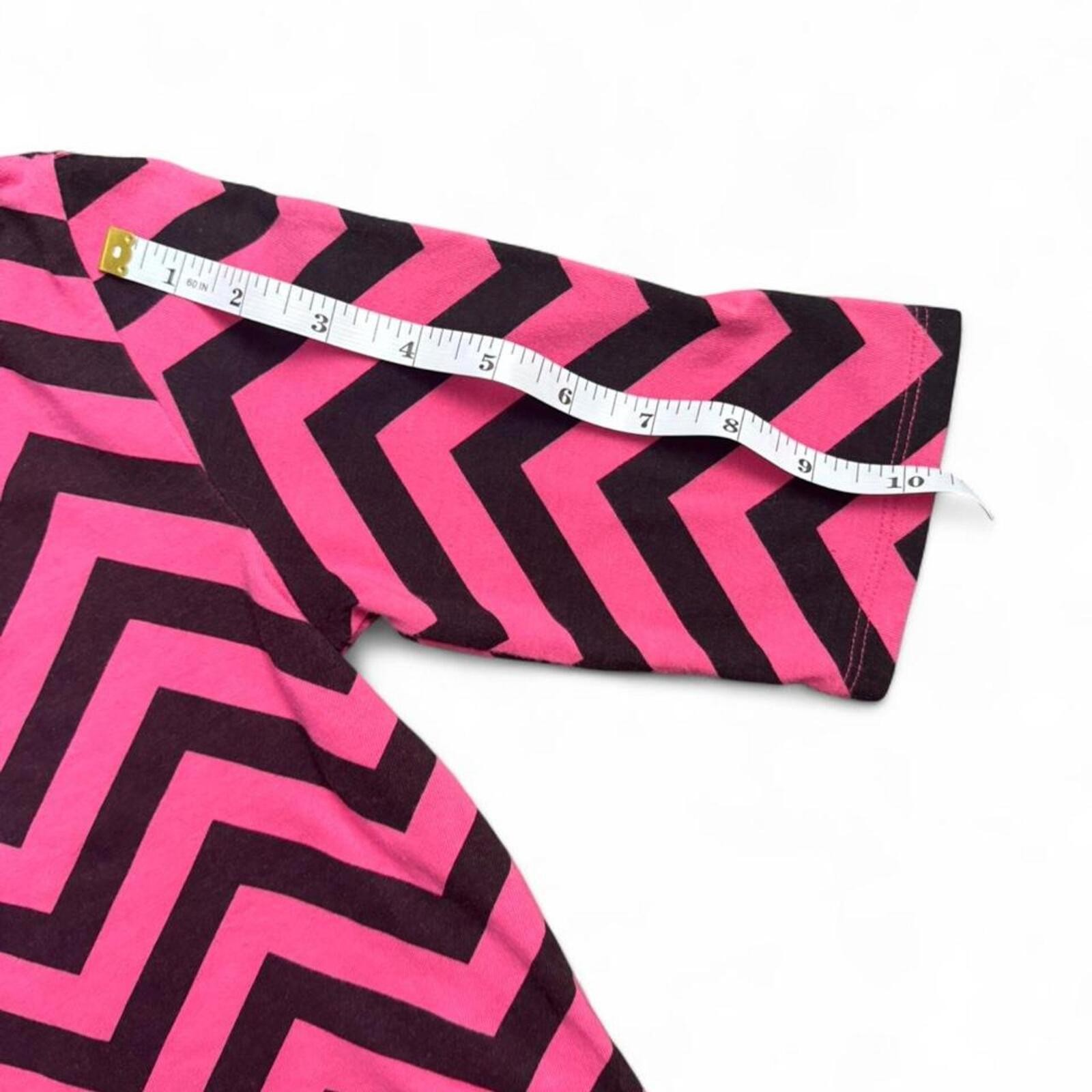 vintage 2000s pink and black chevron print top