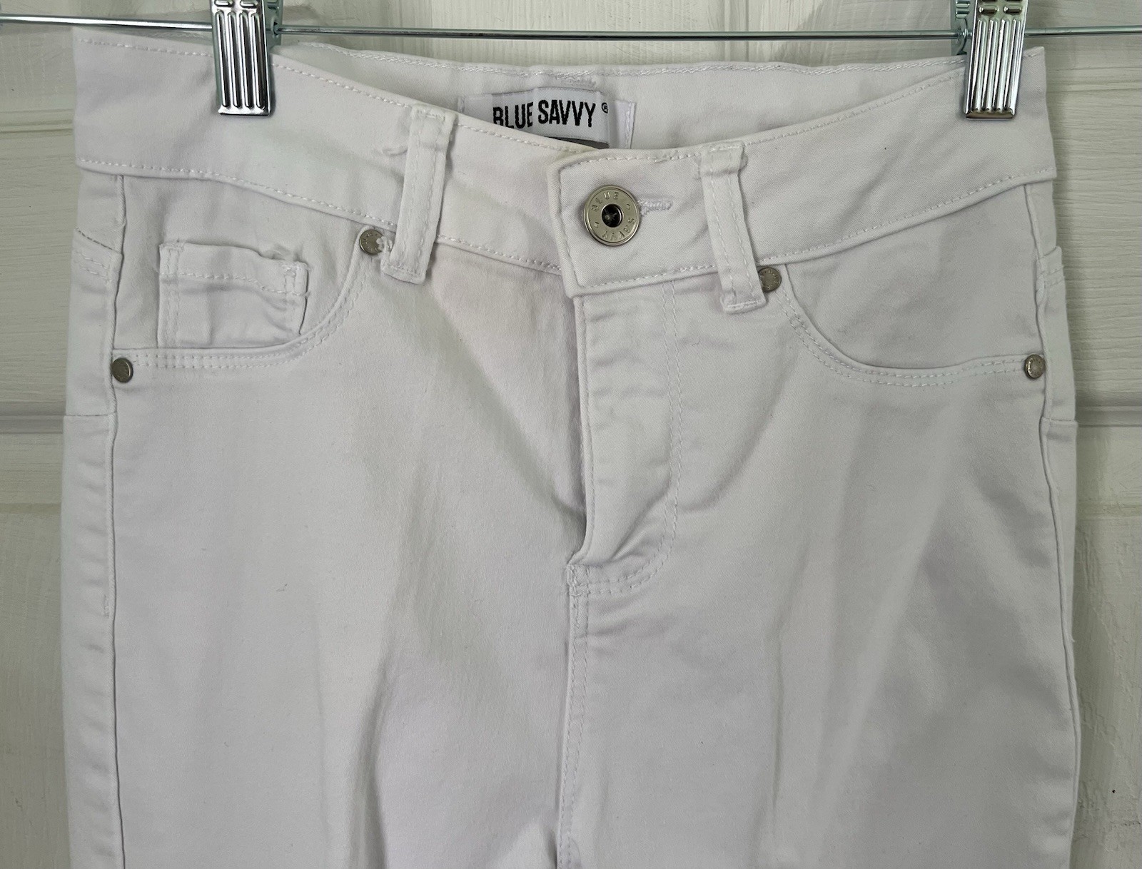 WHITE “ Blue Savvy” Skinny Leg Jeans Size 5/27 Juniors