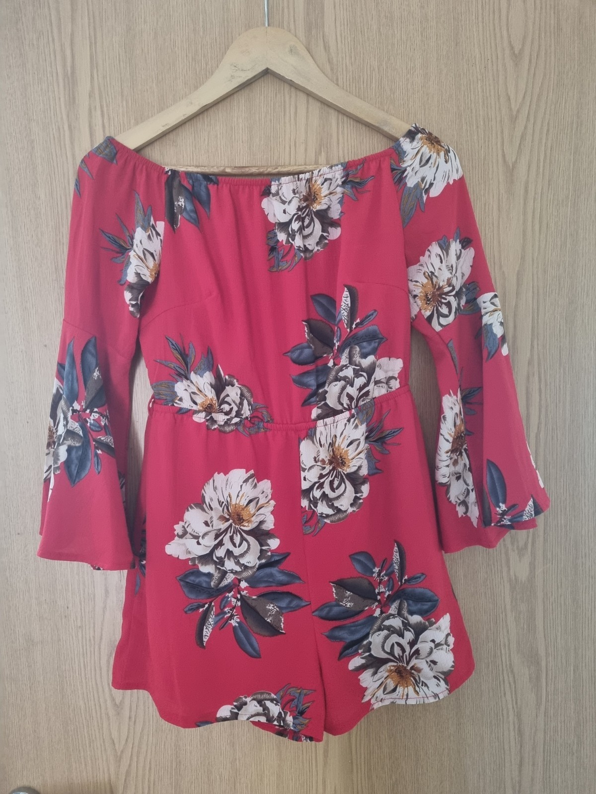 Quiz Size 8 Red Floral Playsuit New With Tags