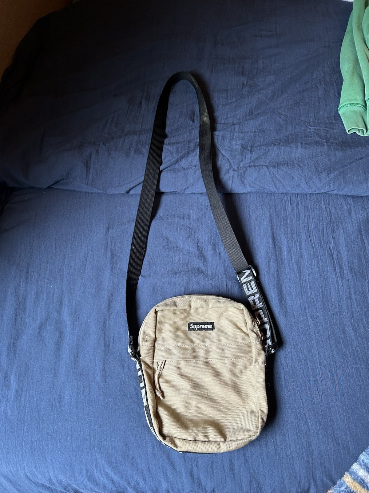 SUPREME SS18 Shoulder Bag Tan Khaki 100% Authentic Used – Excellent Condition