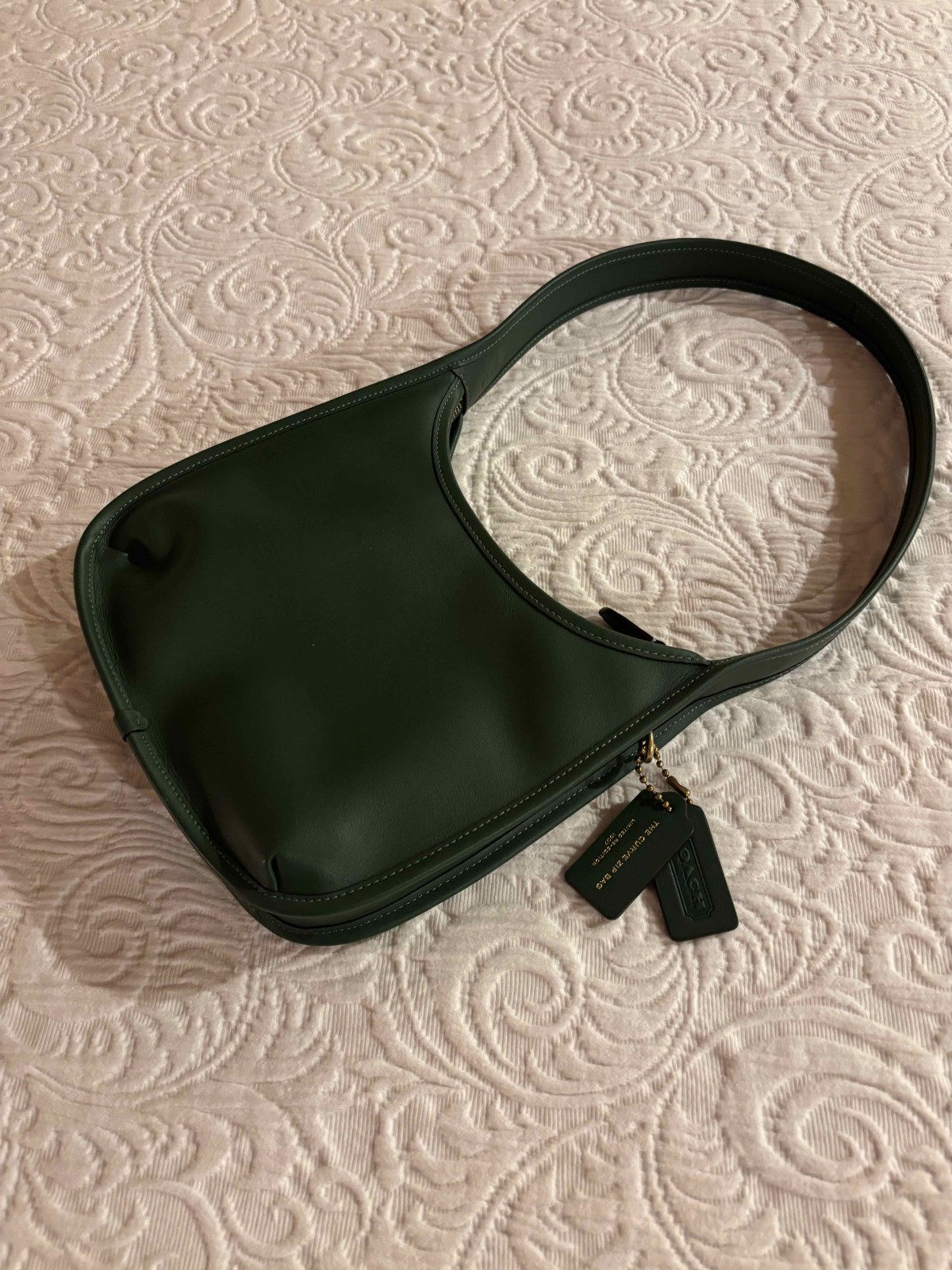 Coach Curve Zip Bag in Hunter Green