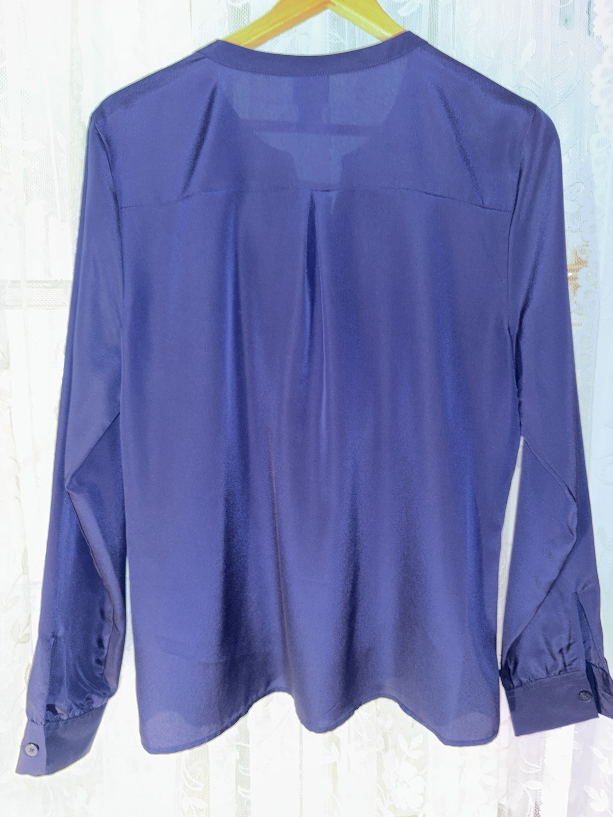 Covington Women’s L Navy Solid Chiffon Polyester V-Neck Pleated Button Blouse