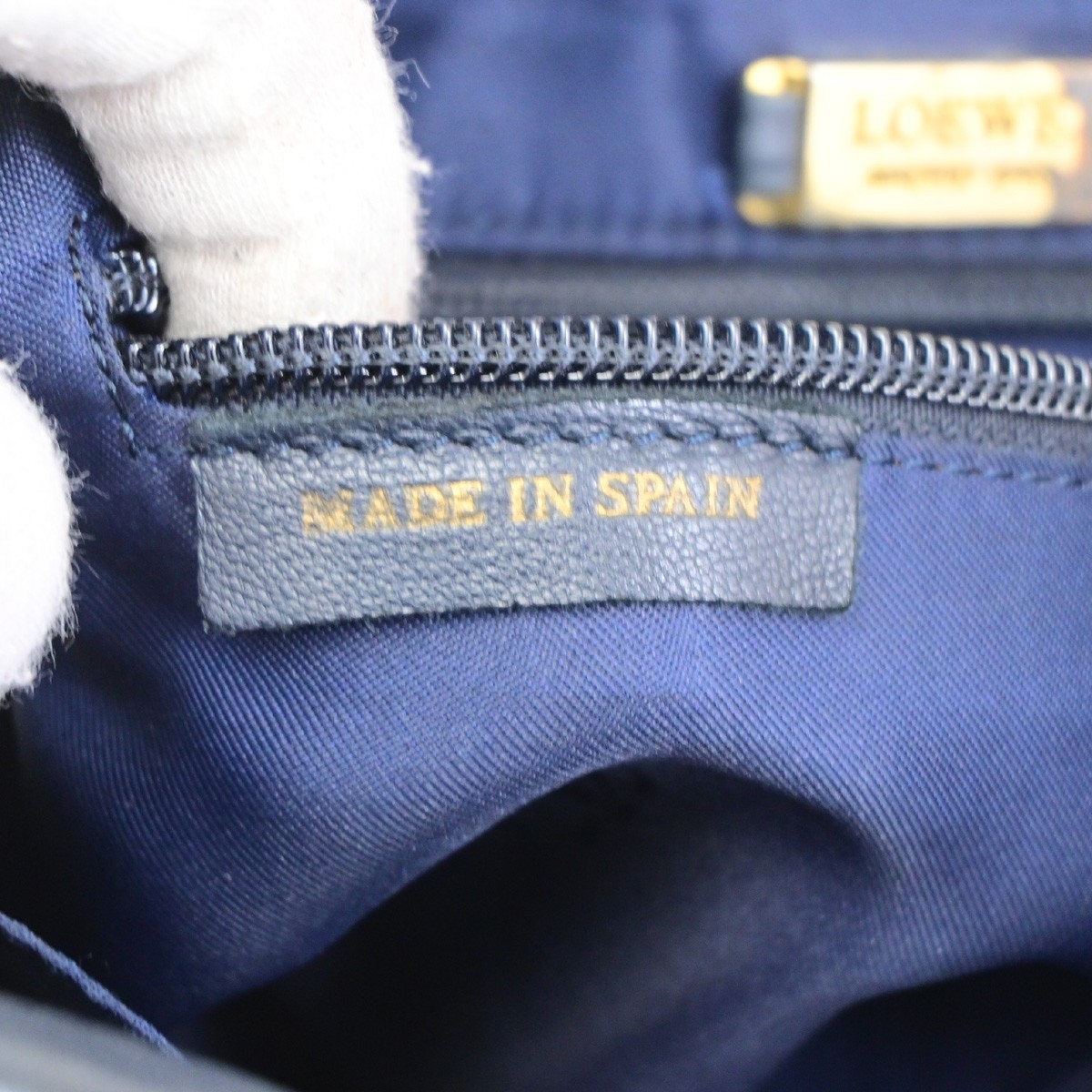 LOEWE Logo Drawstring Anagram Shoulder Bag Leather Navy Blue GHW Spain 83KD267