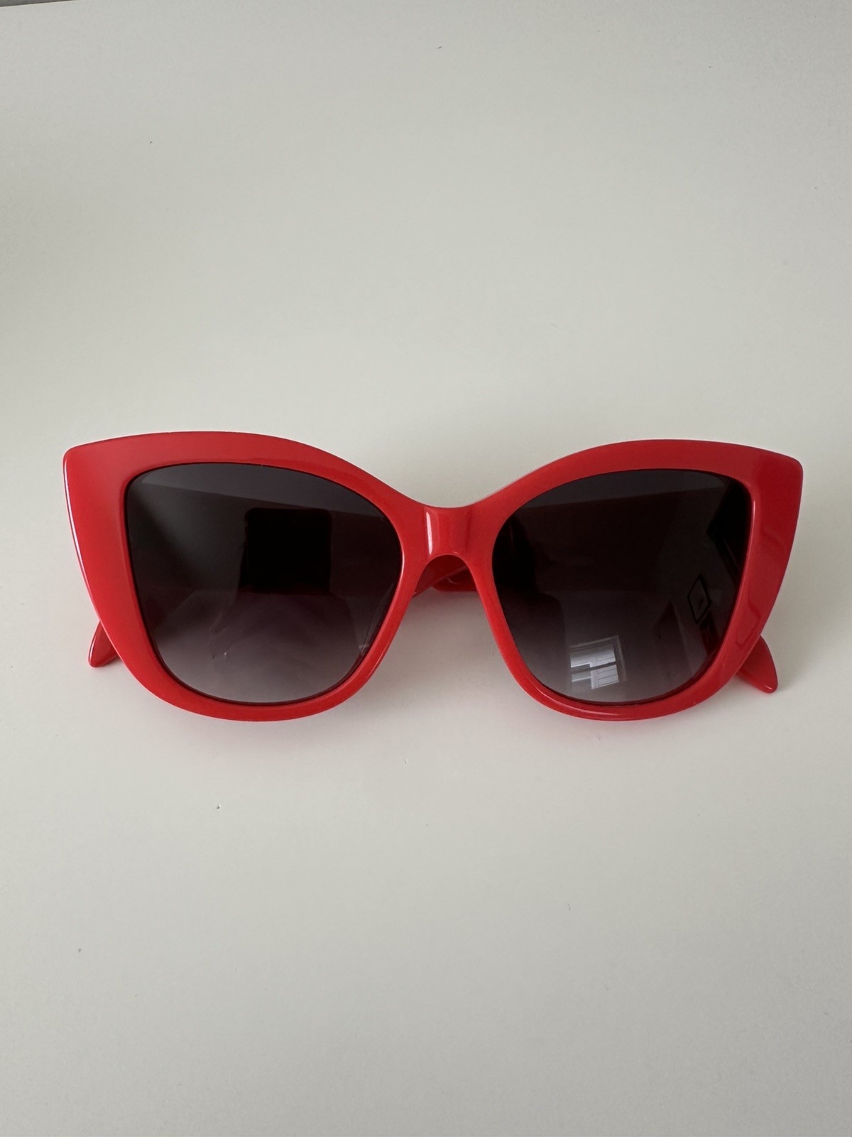 AUTHENTIC Alexander McQueen Cat Eye Sunglasses- Red.
