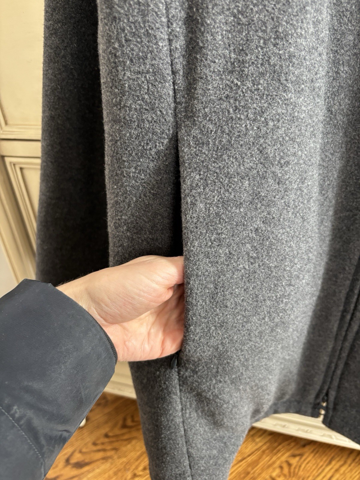 Strellson Men’s XL Wool Full Zip Jacket Long Gray Vintage Pockets Warm Poland