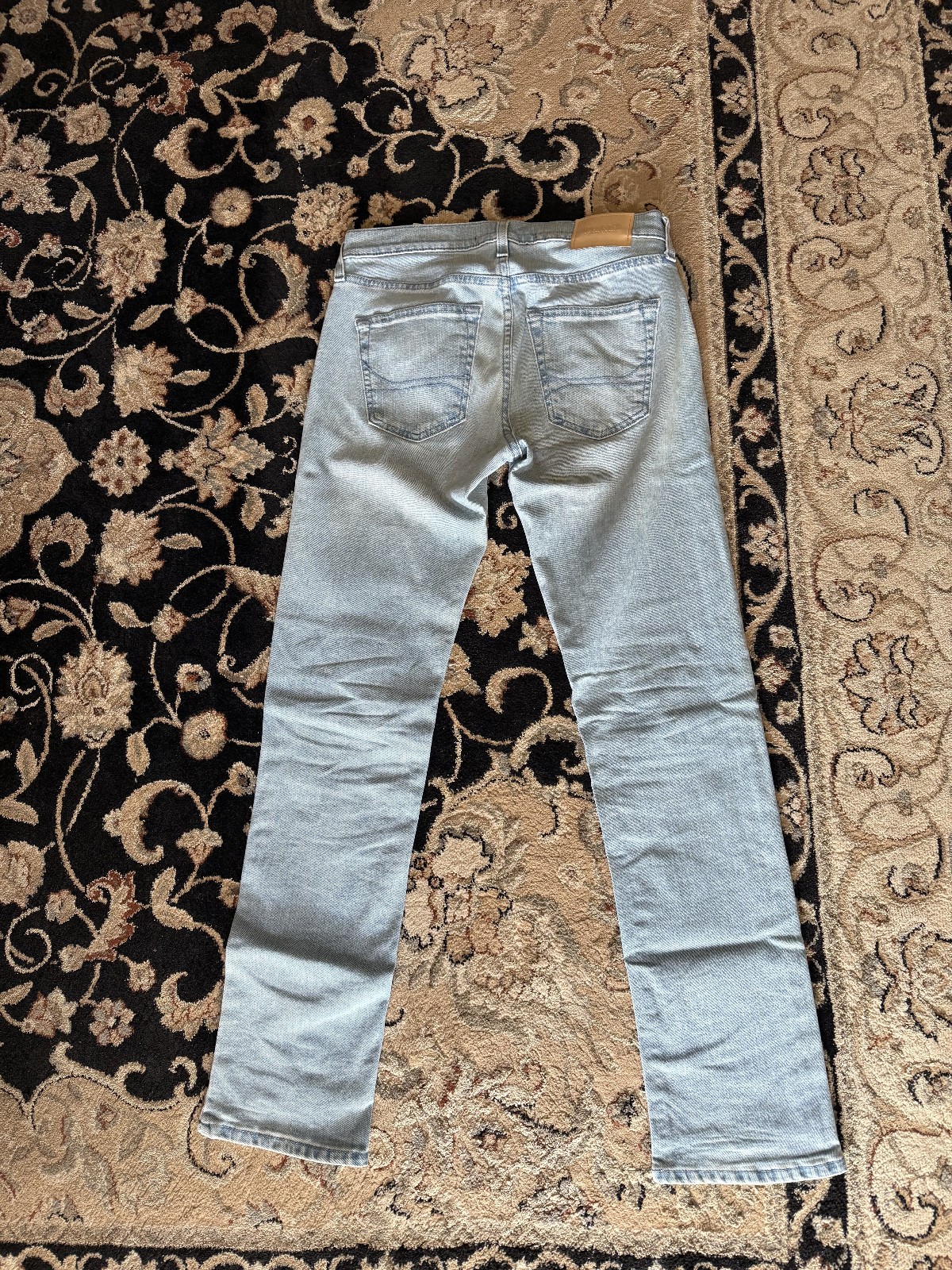 Hollister, Light Wash Slim Straight Jeans, BRIGHT LIGHT WASH, 29 X 32