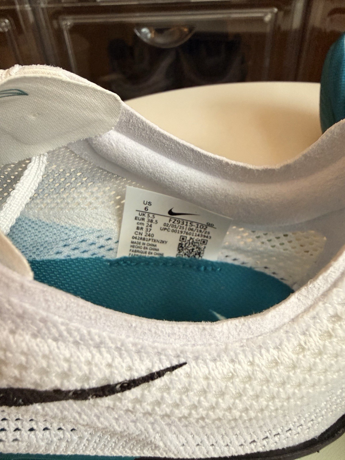 Size 6M (7.5W) Nike ZoomX Dragonfly 2 Elite Track Spikes White Spruce FZ9315-102