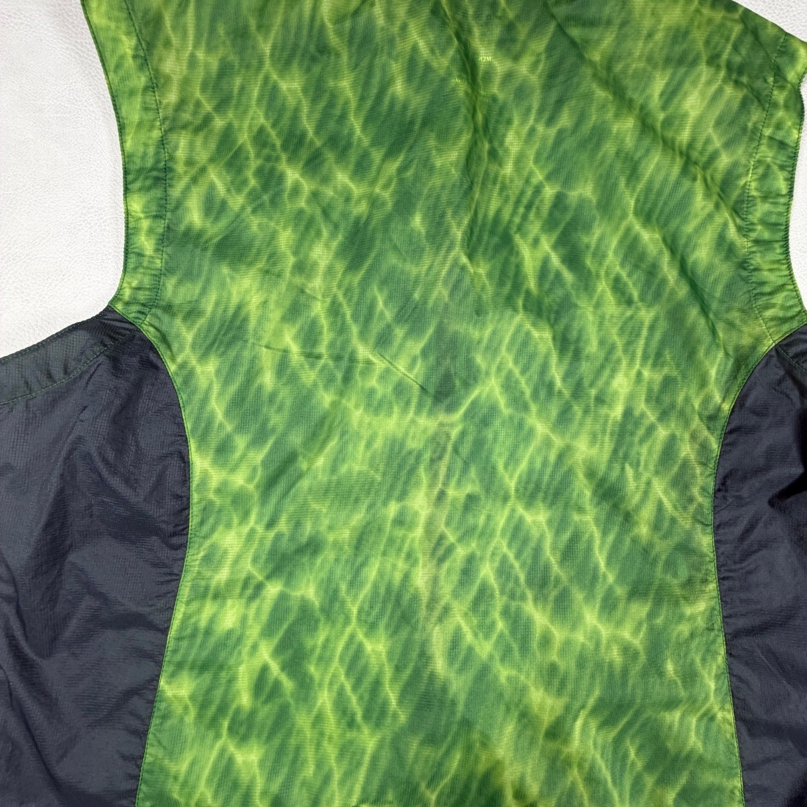 Mountain Hardwear Ghost Lite Hooded Vest Mens Medium Green Ripstop Windbreaker