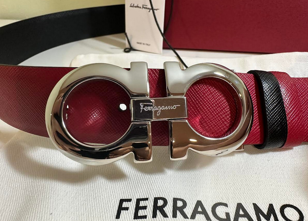 ADJUSTABLE RED TO BLACK LEATHER SALVATORE FERRAGAMO BELT WITH SILVER BUCKLE