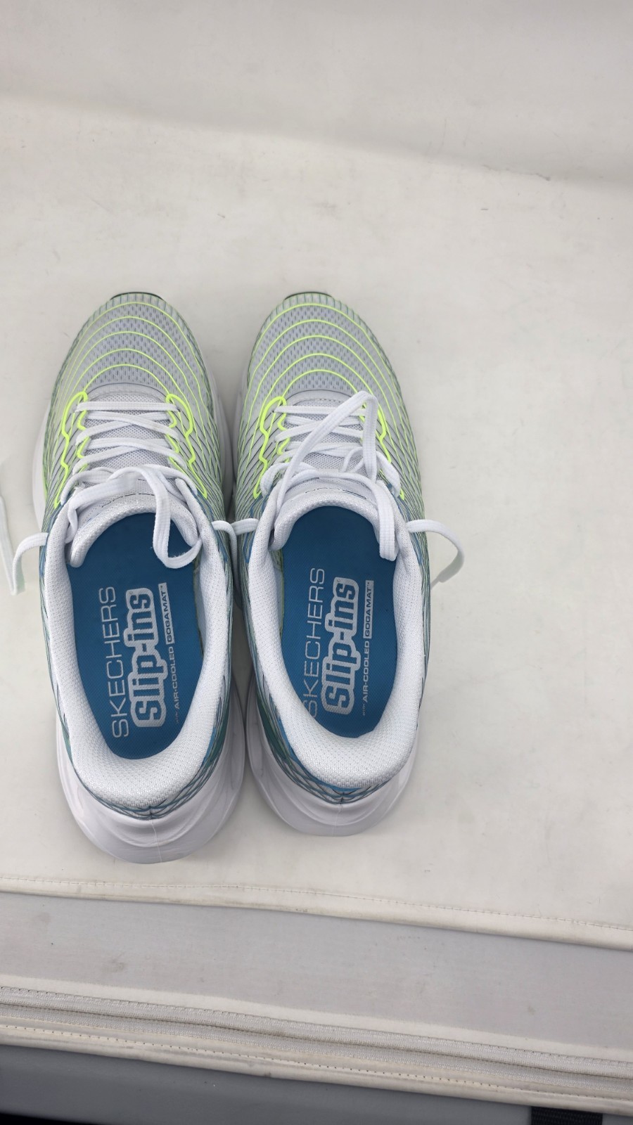 Sketcher Max Sapphire White/Green – Men’s Slip-Ins Size 11