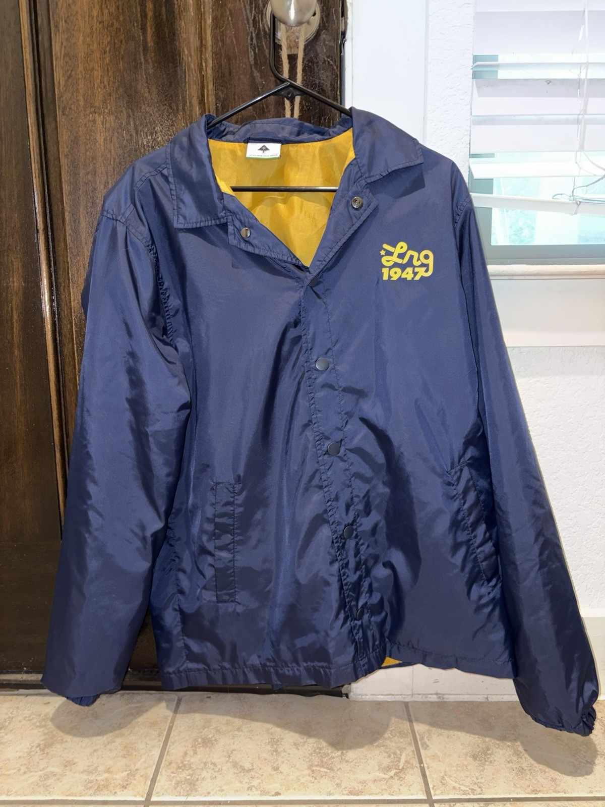 LRG Navy Yellow Windbreaker Jacket Men’s L Button Logo Mid-Length Casual