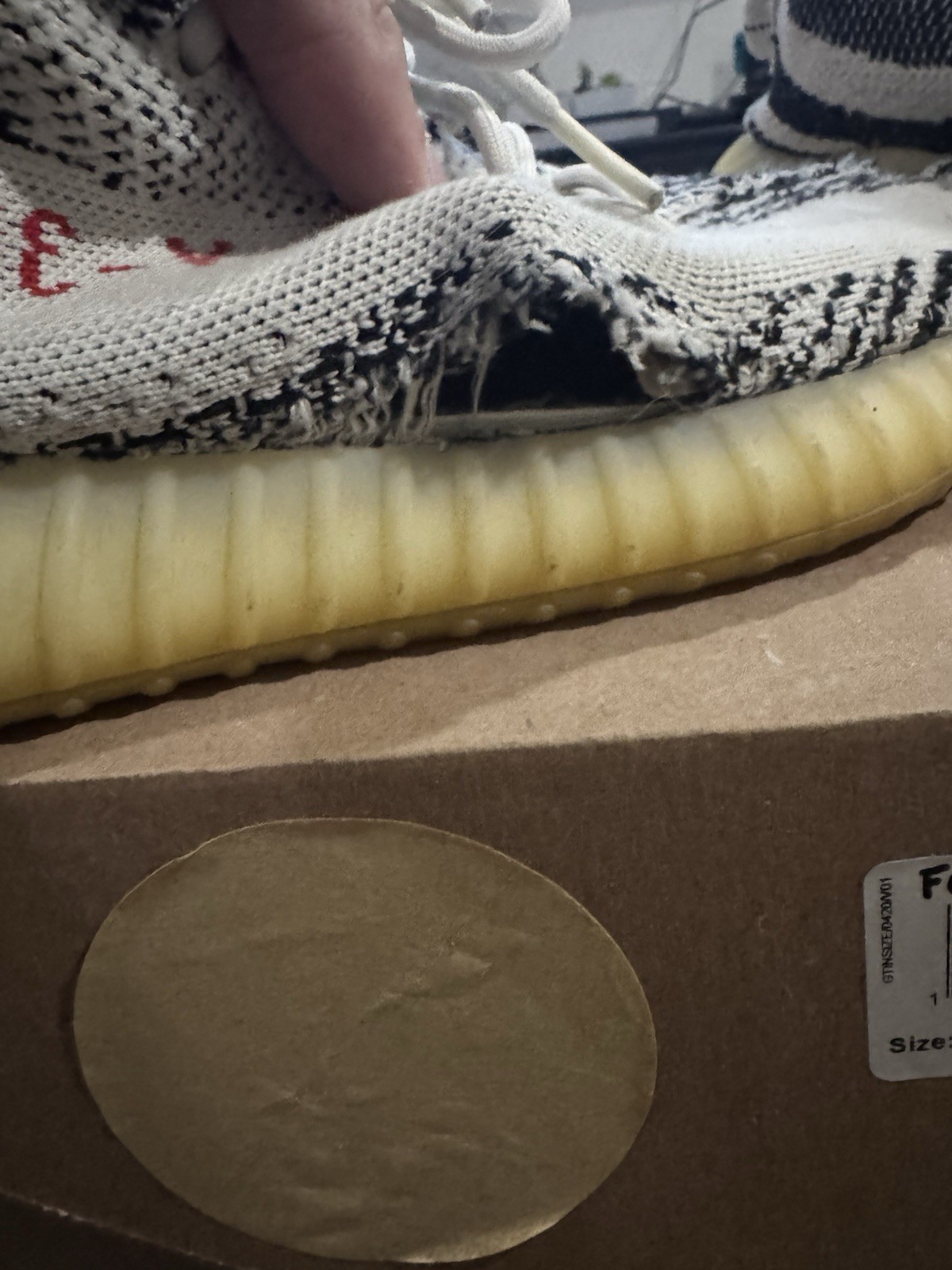 adidas Yeezy Boost 350 V2 Zebra White/Core Black/Red Low Top Primeknit CP9654