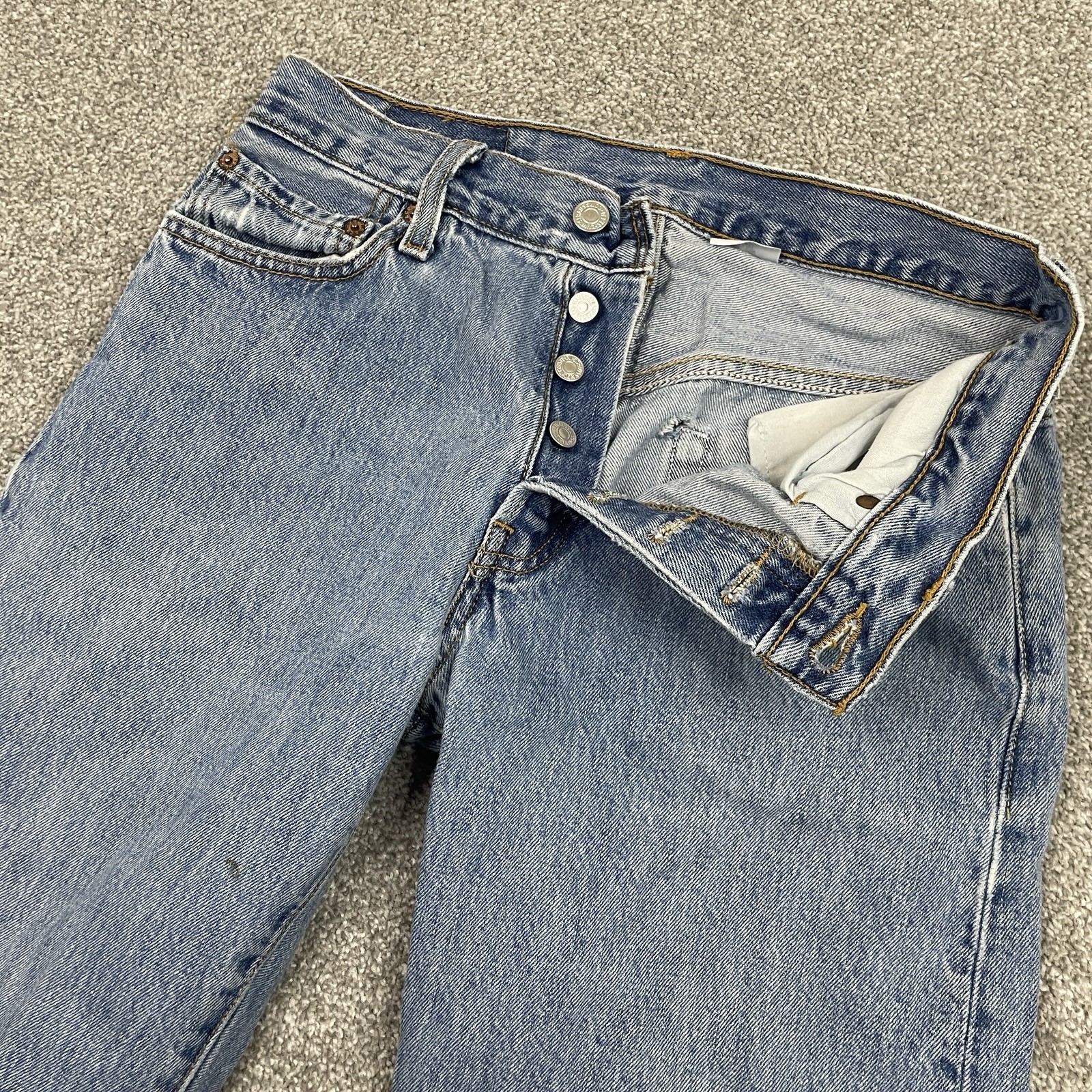 Levi’s 501 Jeans Mens 30×30 (Fit 28×30) Button Fly Blue Denim Y2K Original 2007