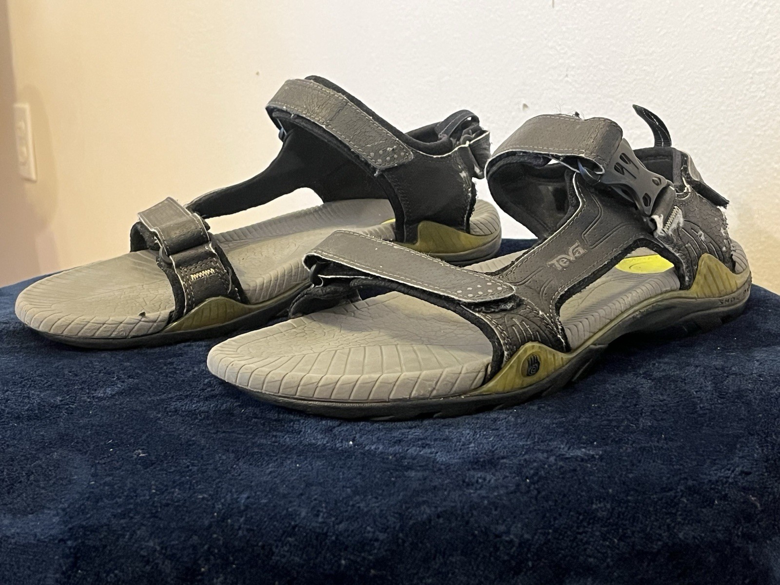 Teva Men Hiking Sandals Adjustable Buckle & Strap Outdoor Size N/A~12 or 13