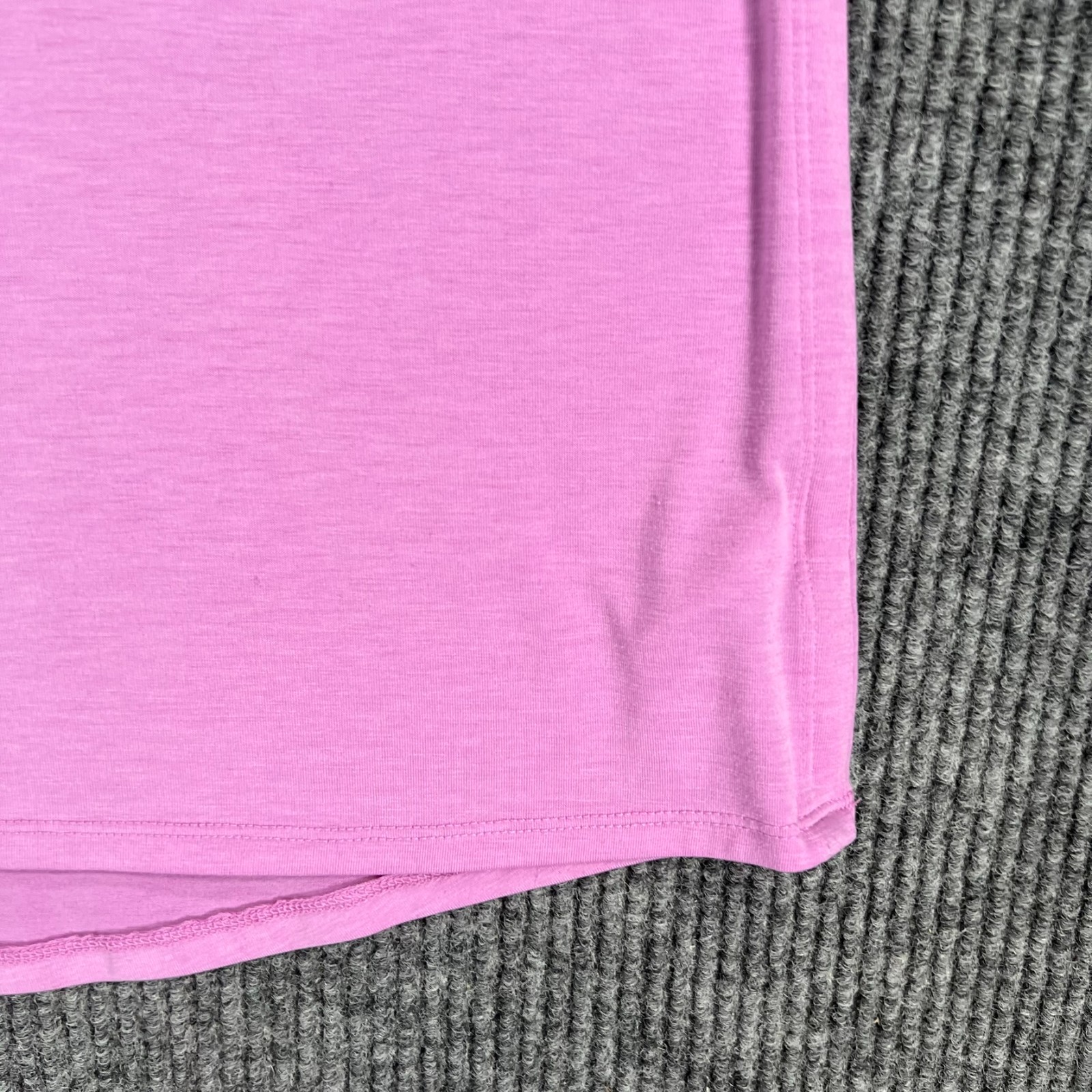 Athleta Shirt Womens XLT Extra Large Tall Purple Short Sleeve Solid Scoop Neck