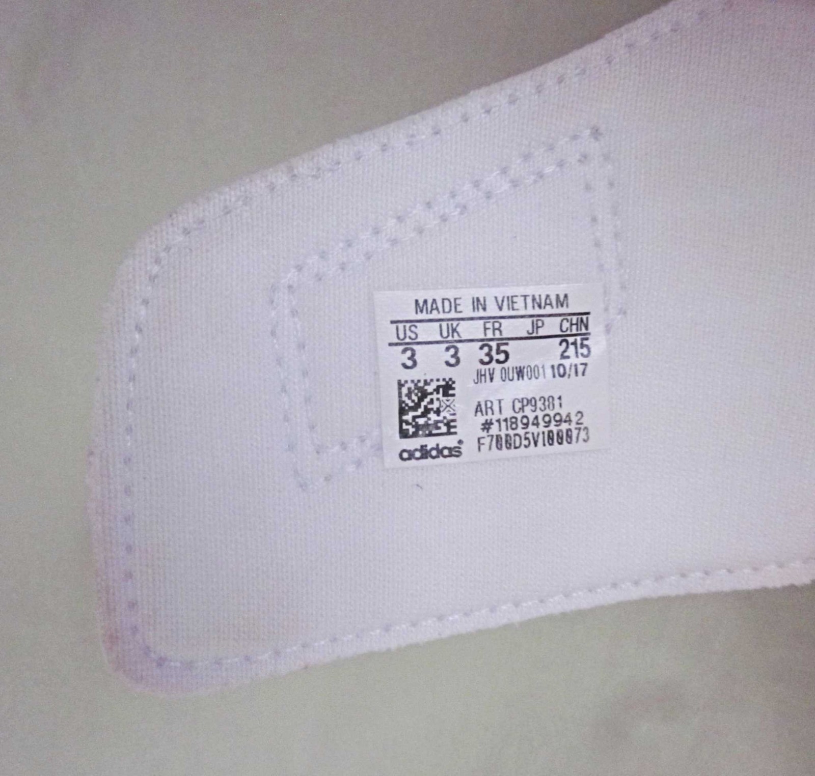 Adidas adissage slides, pink/white, youth size 3