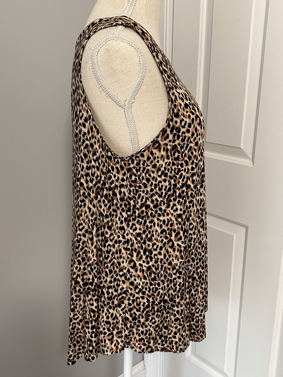 OLD NAVY LUXE~LARGE~BLACK & BROWN ANIMAL PRINT PULLOVER SLEEVELESS SWING TOP~L