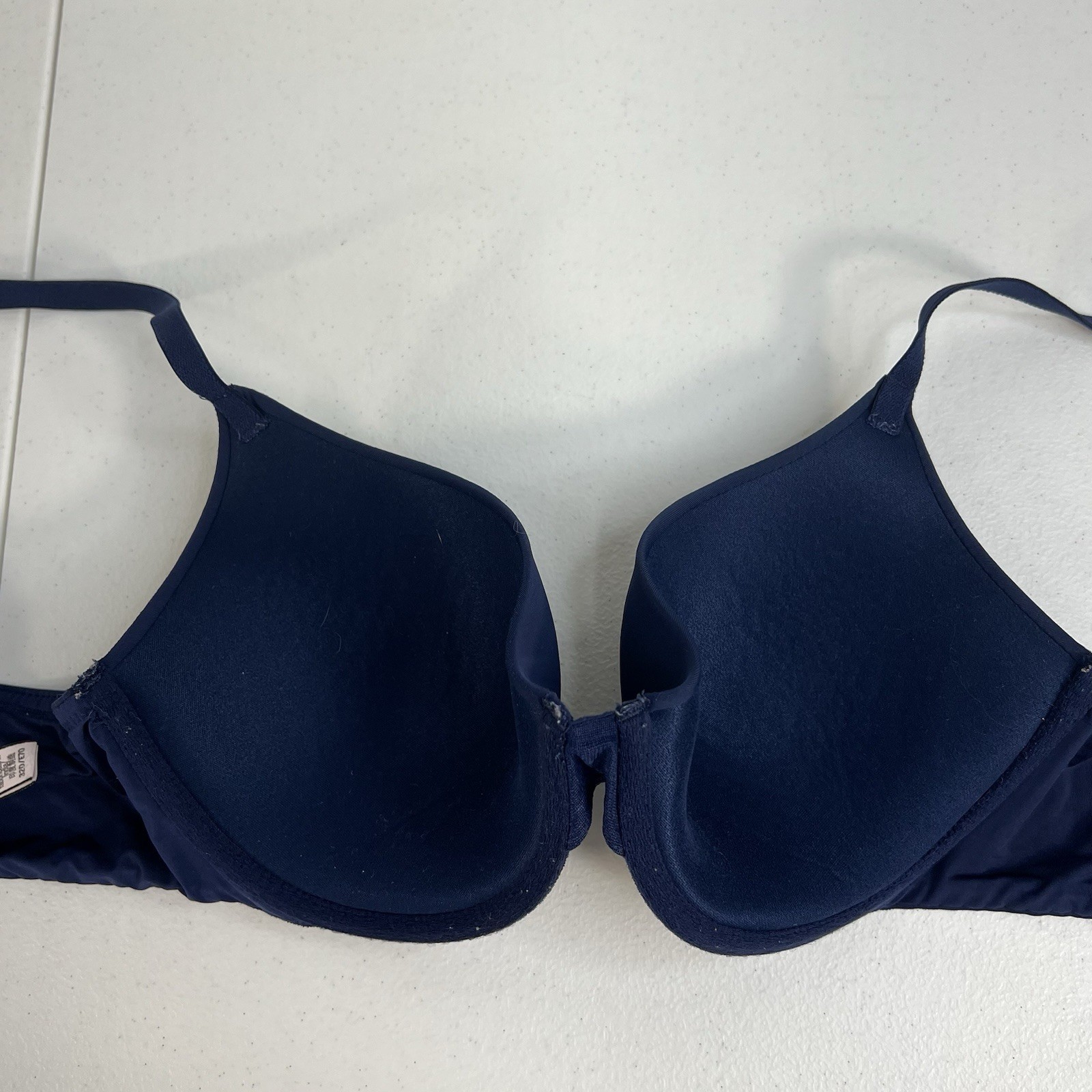 Victoria’s Secret 32D Bra Uplift Semi Demi Push-Up Underwire Multiway Straps