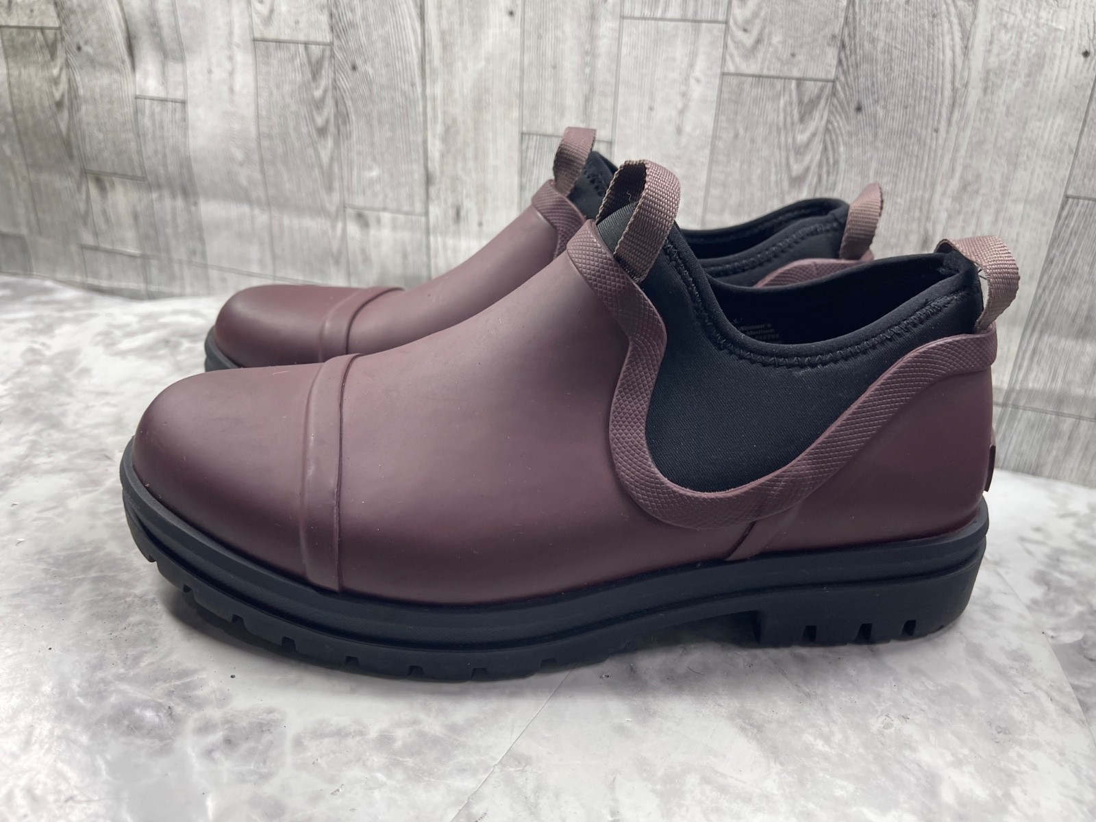 L.L. Bean Rugged Willie Boots Women 8M Shoes Red Rubber Garden Ankle Bootie