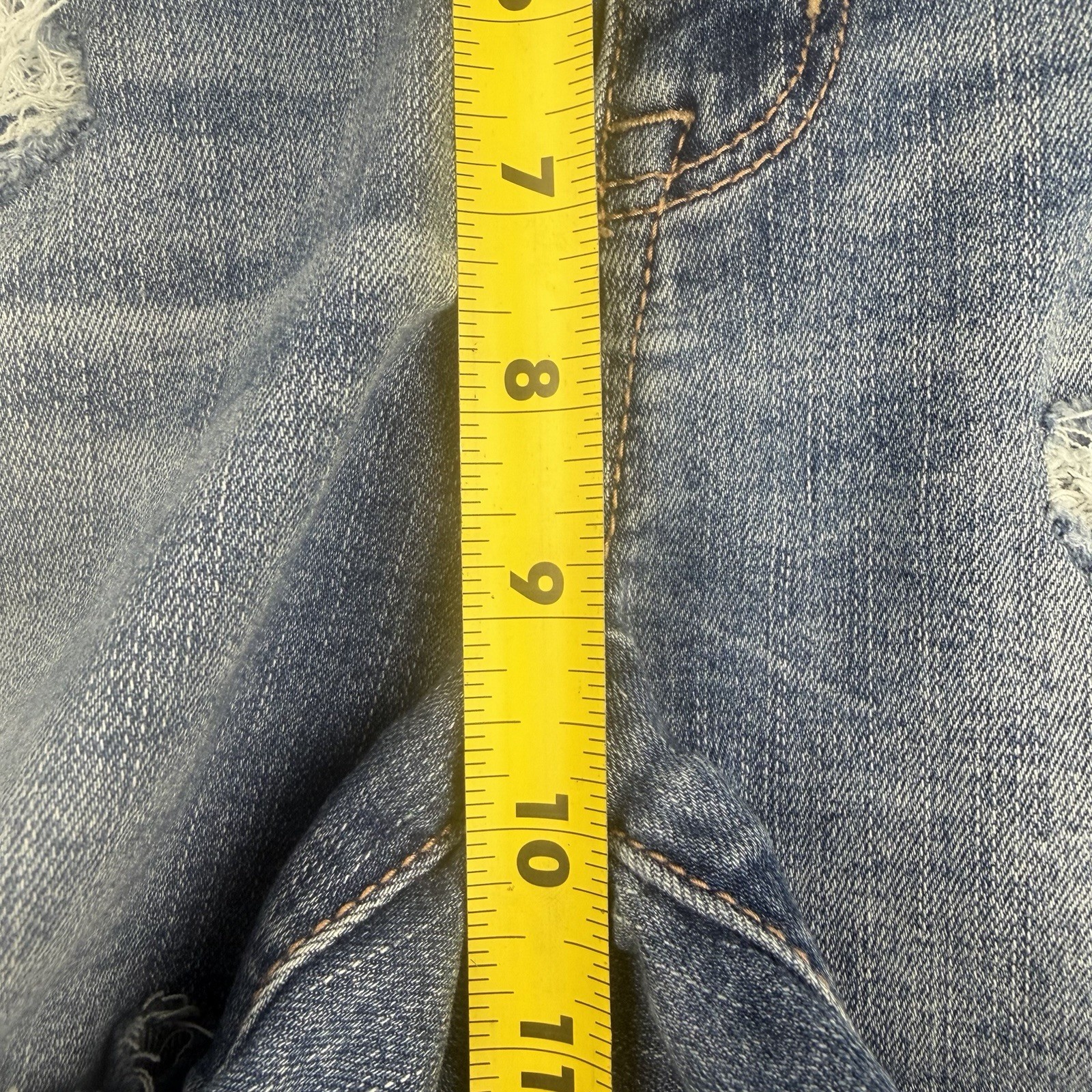American Eagle High Rise Shortie Denim Jean Shorts Women’s Size 8 Distressed