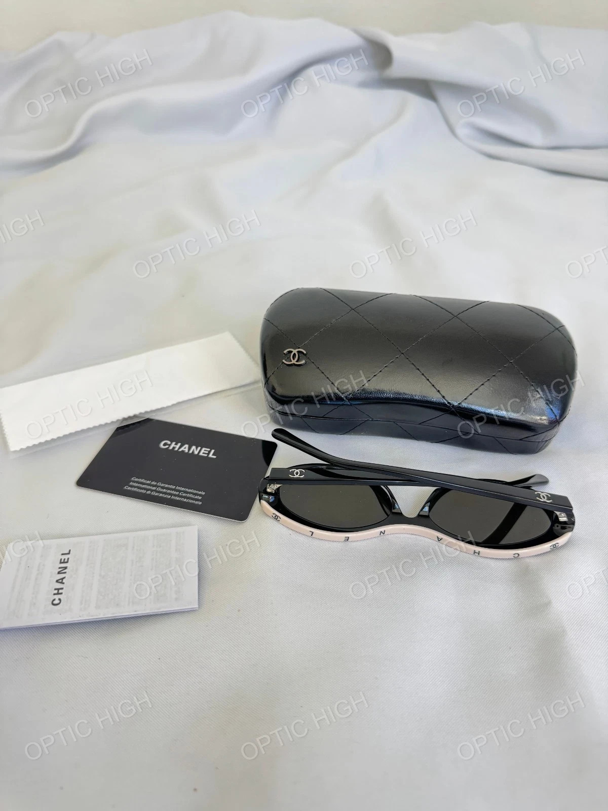 CHANEL CH5416 Beige & Black Acetate Oval Sunglasses Mod：CH5416 Size：57-18-145