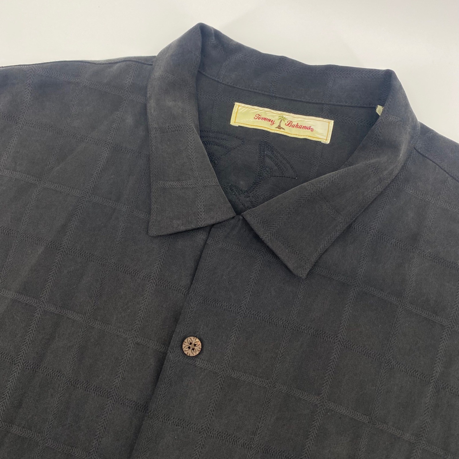Tommy Bahama Button Down Mens XL Black Silk Checkered Jacquard Camp Shirt