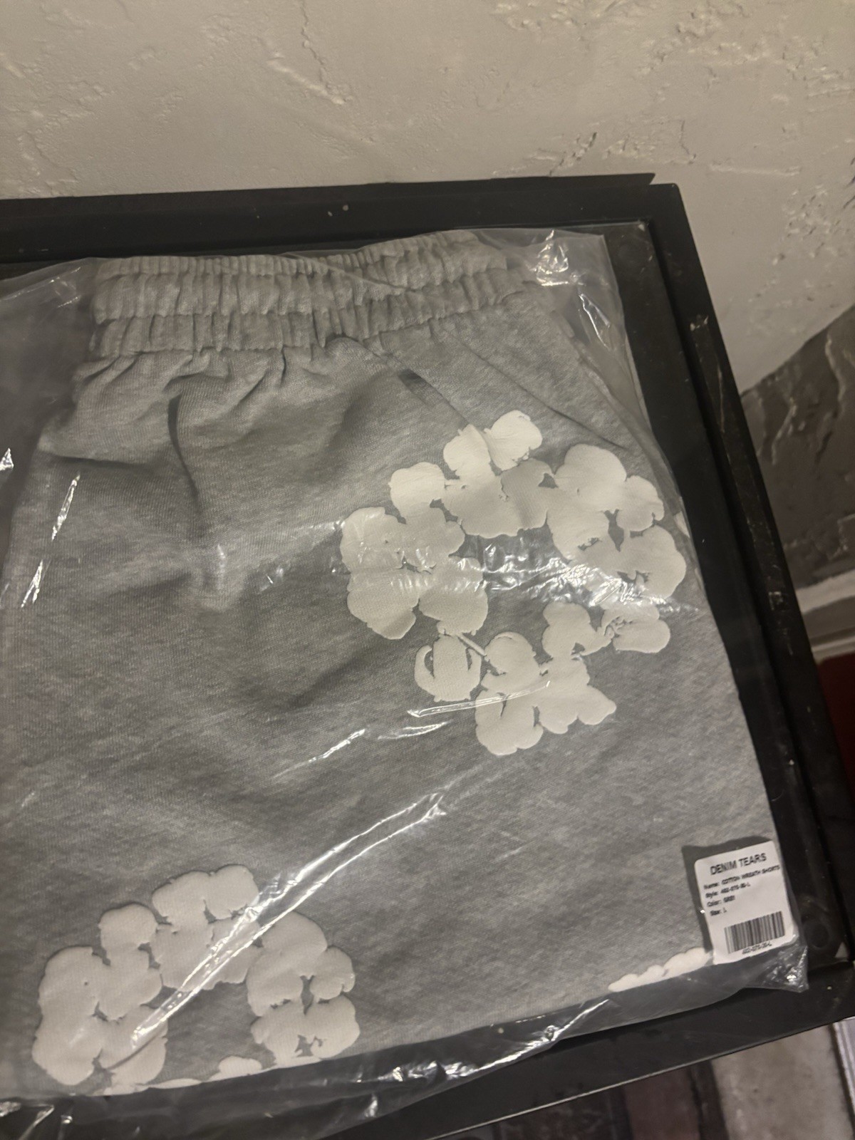 DENIM TEARS Gray Cotton Fleece Wreath Graphic Sweat Shorts Drawstring Pockets